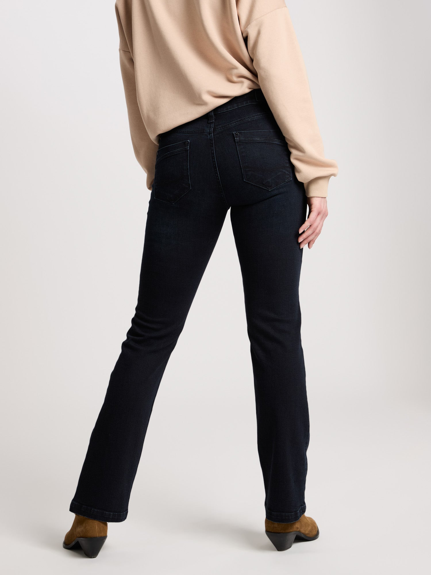CROSS JEANS Lauren Schläge - Midnight Indigo Blue - H485-028 von Cross Jeans