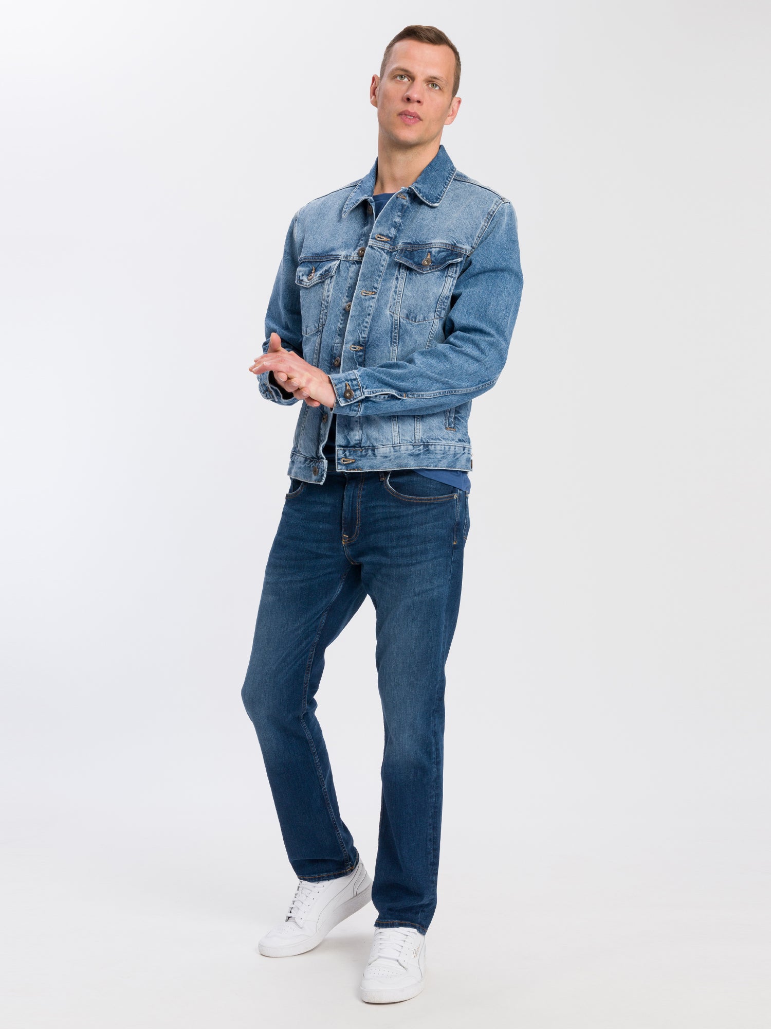 CROSS JEANS REGULAR JACKET - Coastal Sky Blue - A320-008 von Cross Jeans