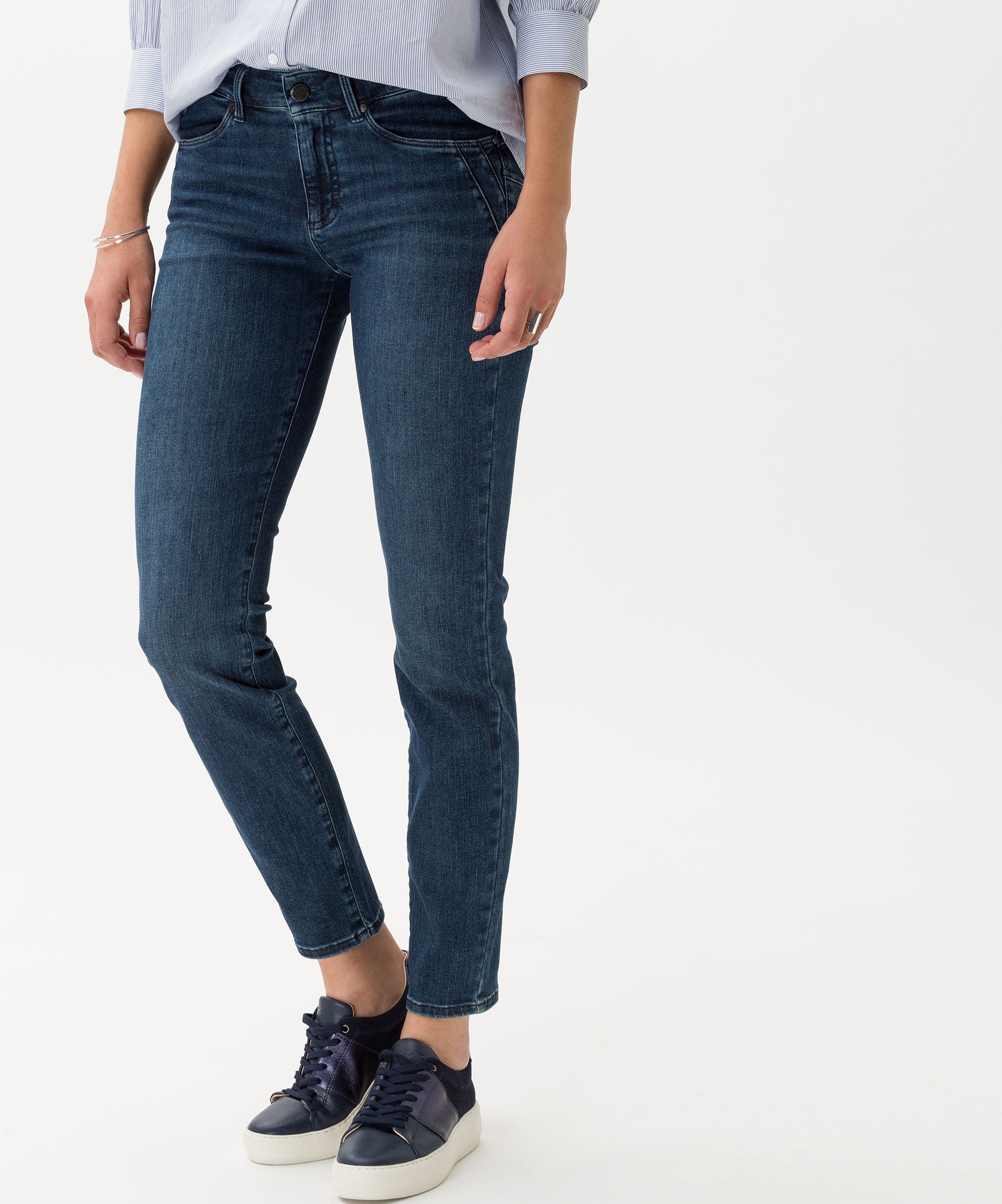 BRAX ANA Push Up - Deep Indigo Wash - 09983520 70-6250.24 von BRAX