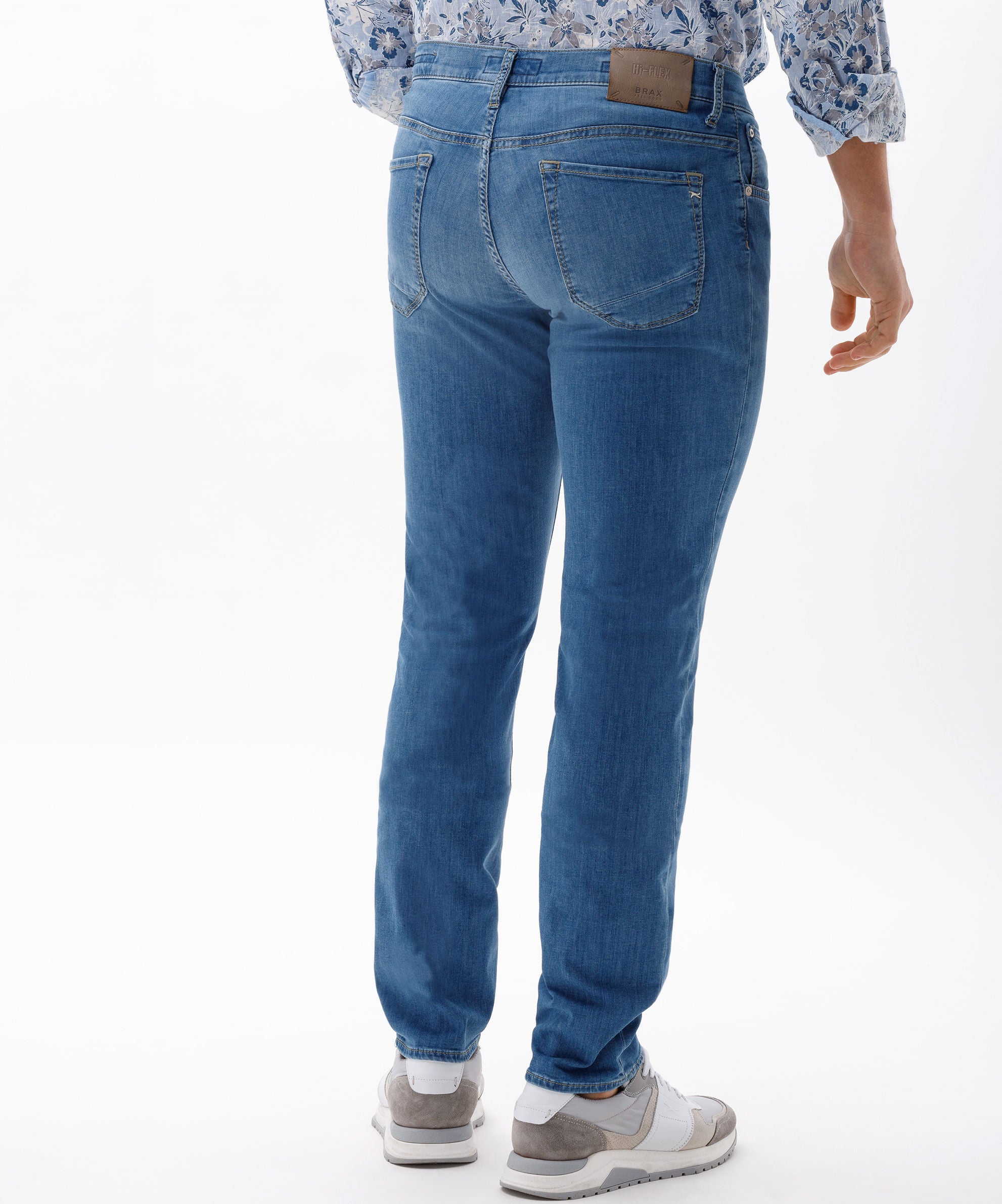 BRAX CHUCK Slim Five-Pocket - Cornflower Sky - 7953020 84-6254-27 von BRAX