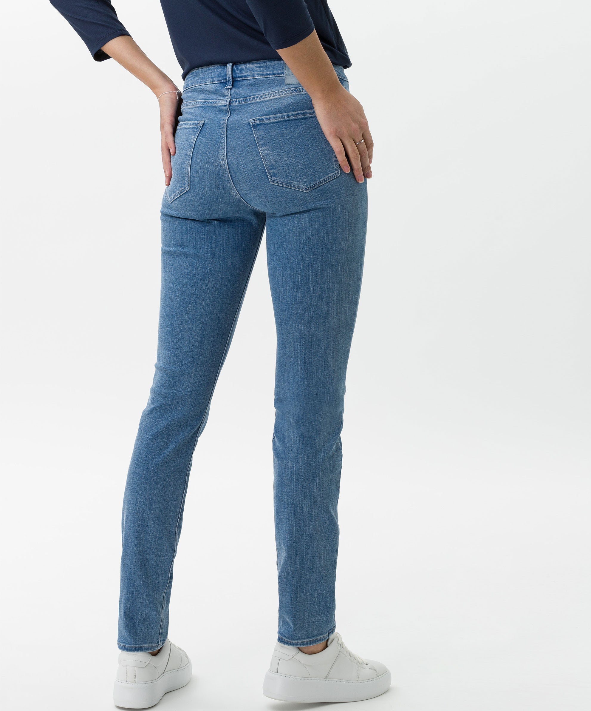 BRAX Shakira Five Pocket - Faded Riviera Blue - 9918420 74-1007.18 von BRAX