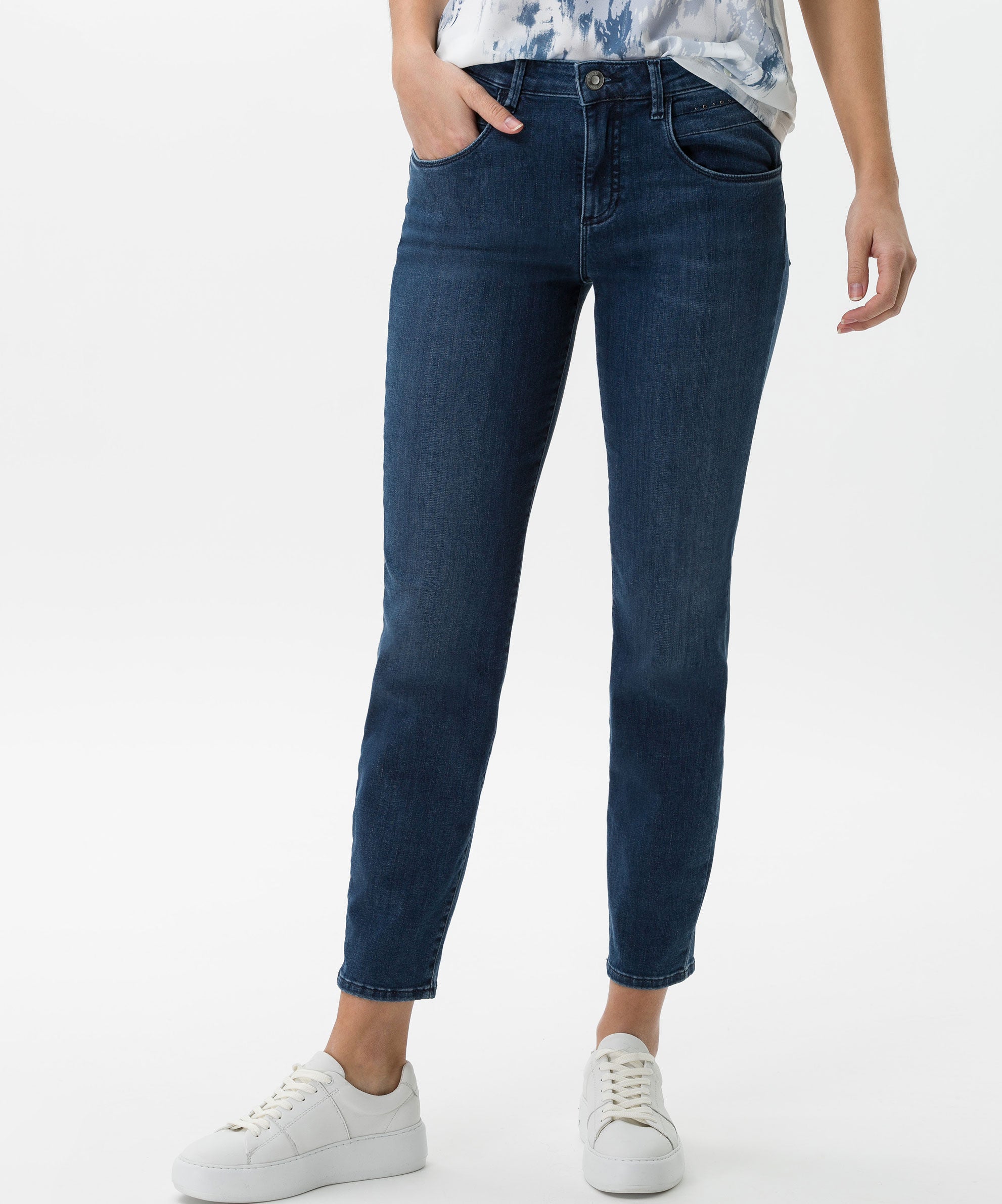 BRAX Shakira S Regular Jeans - Midnight Indigo Wash - 09922220 74-7957.25 von BRAX