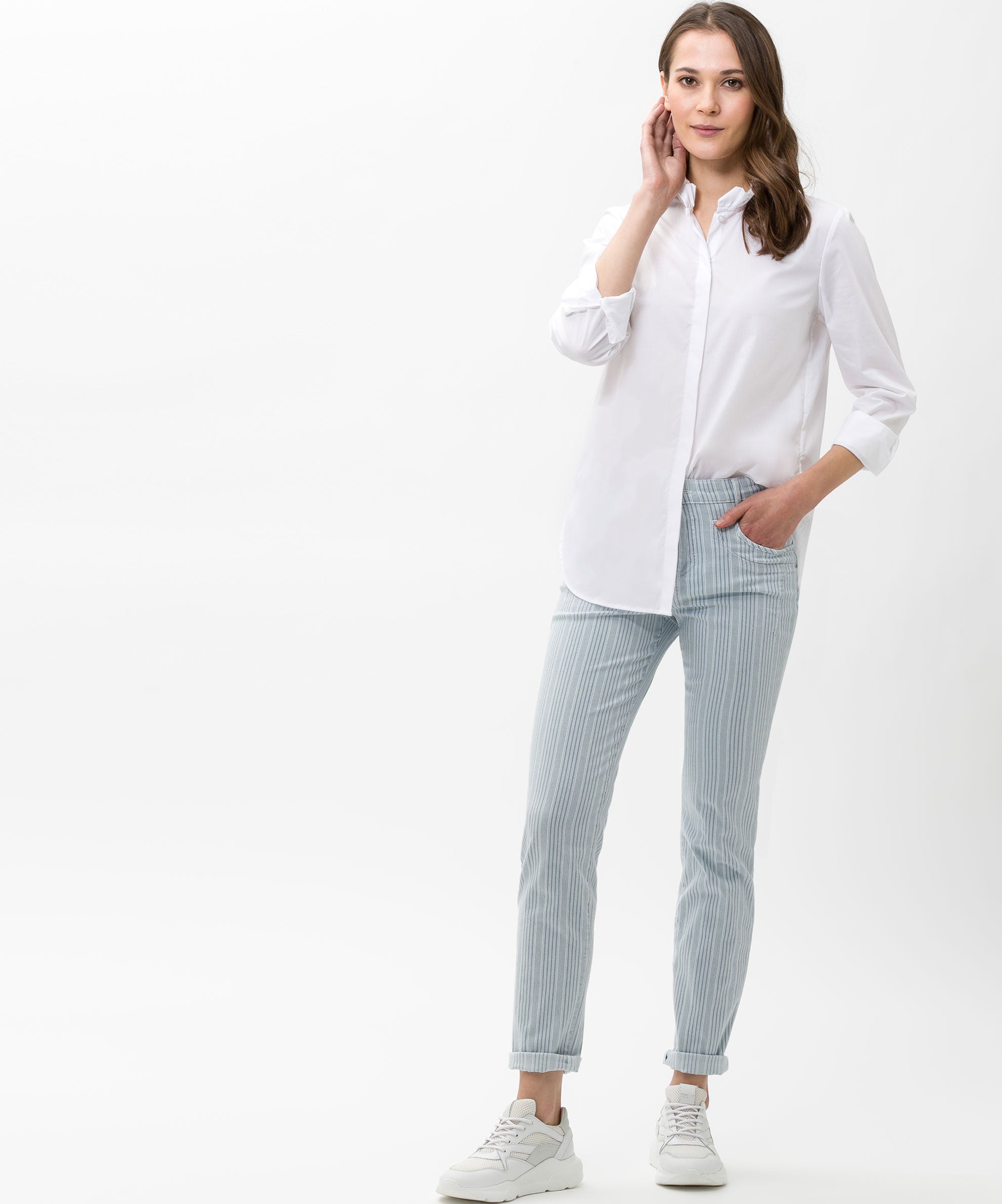 BRAX Shakira Five Pocket - Seaside Stripe Sky - 09918420 74-7117.29 von BRAX