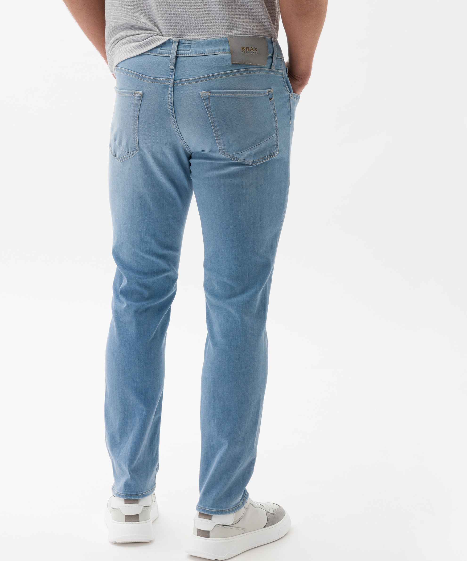 BRAX Chuck Jeans - Blue Mist Wash - 7953020 81-6278-28 von BRAX