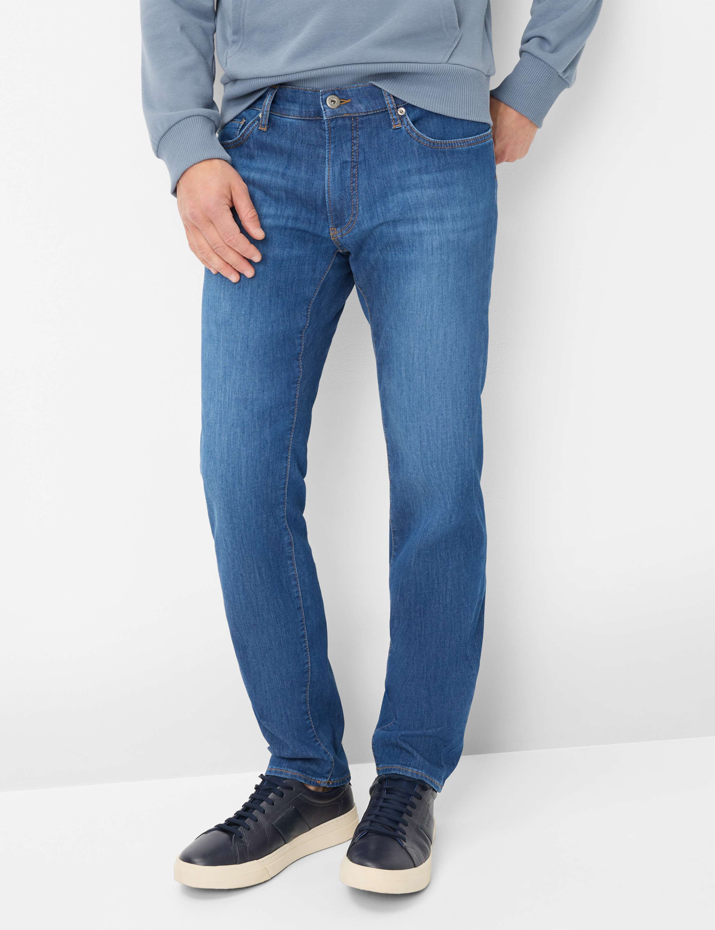 BRAX CHUCK Jeans - Coastal Indigo - 7951920 81-7228-25