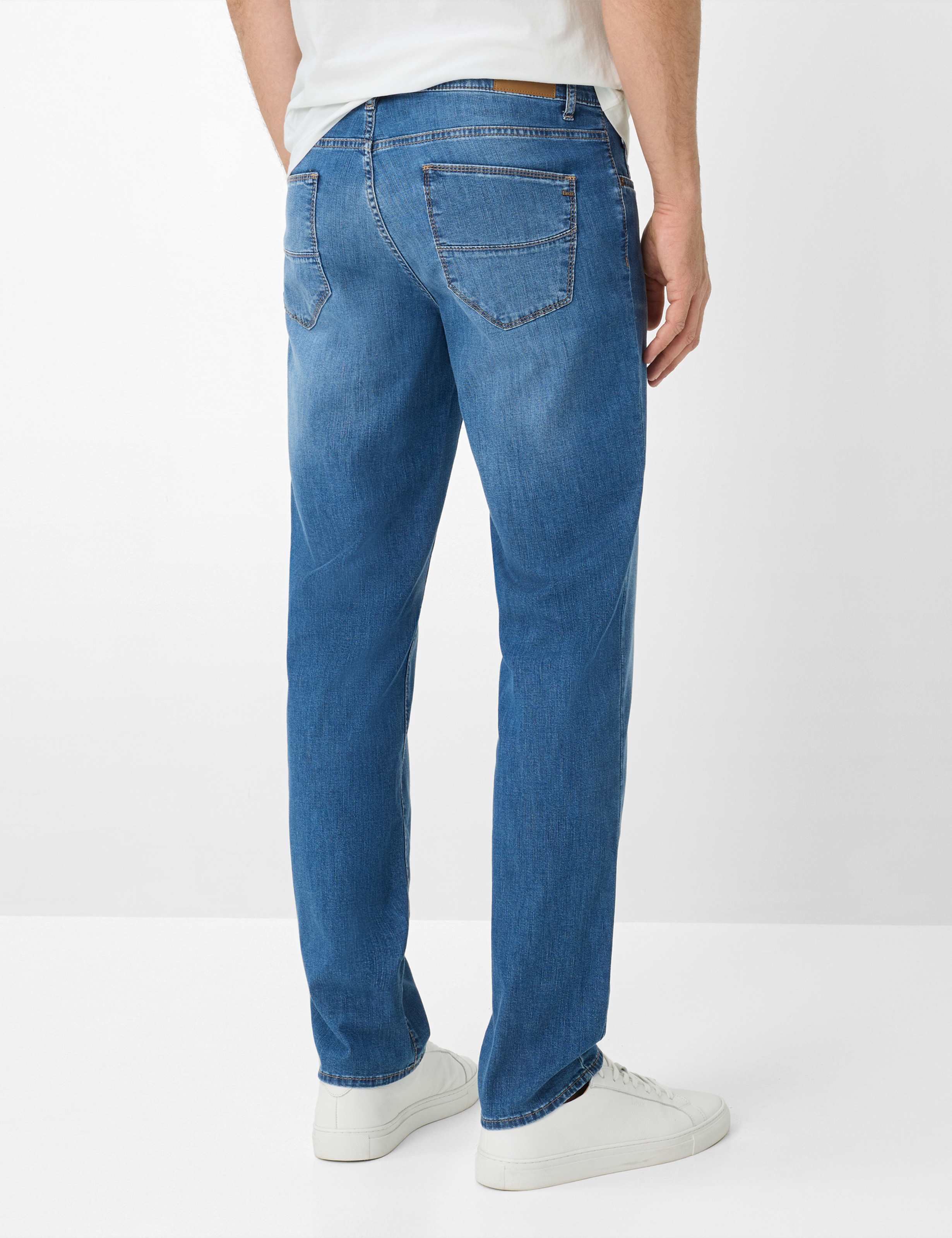 BRAX CADIZ U Straight Jeans - Misty Horizon Blue - 7953720 81-7148-24 von BRAX