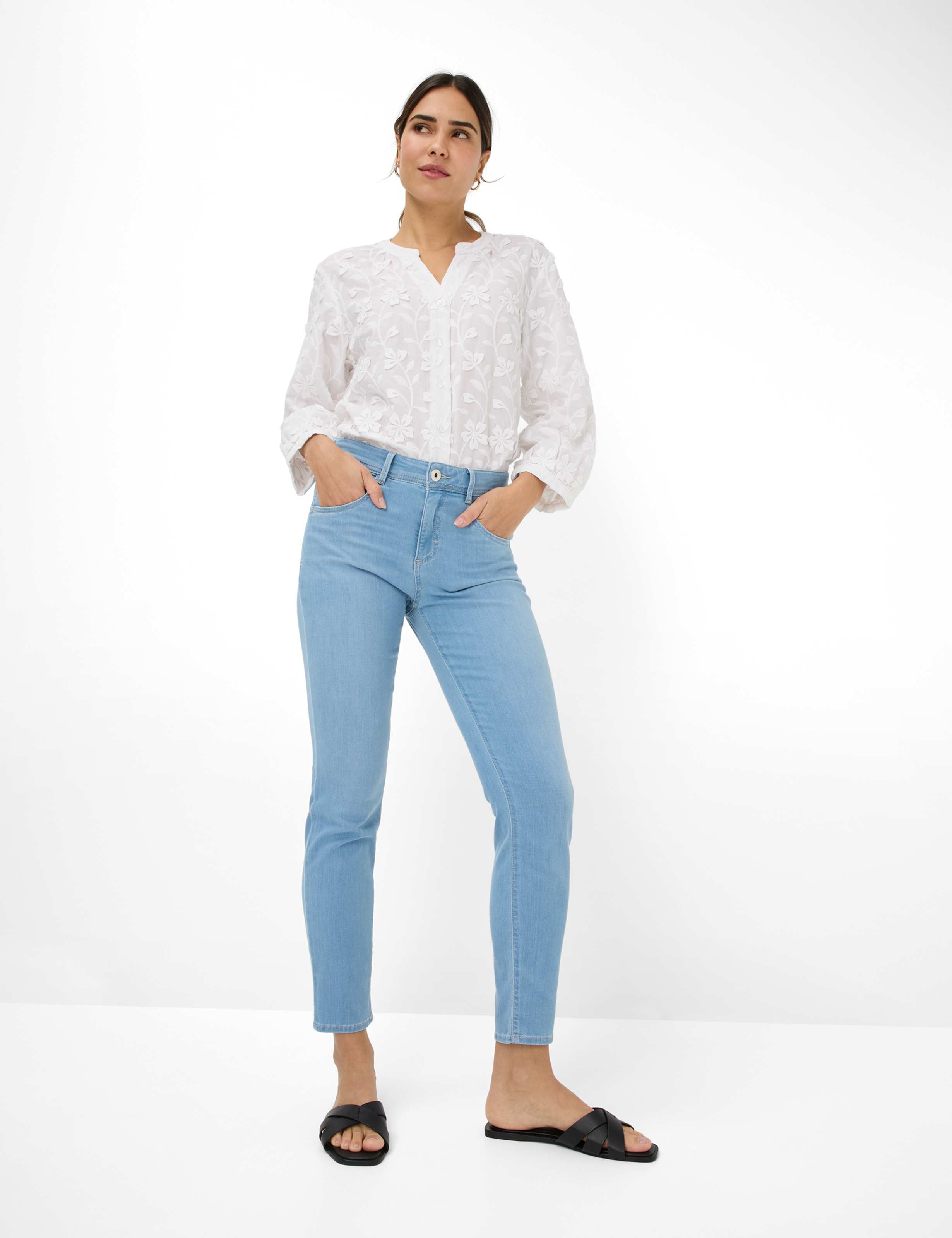 BRAX Shakira - Misty Seaside Blue - 9933720 71-7928-29 von BRAX
