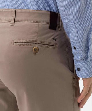 BRAX Everest Chino - Sandstone Taupe - 7882820 80-1950-56