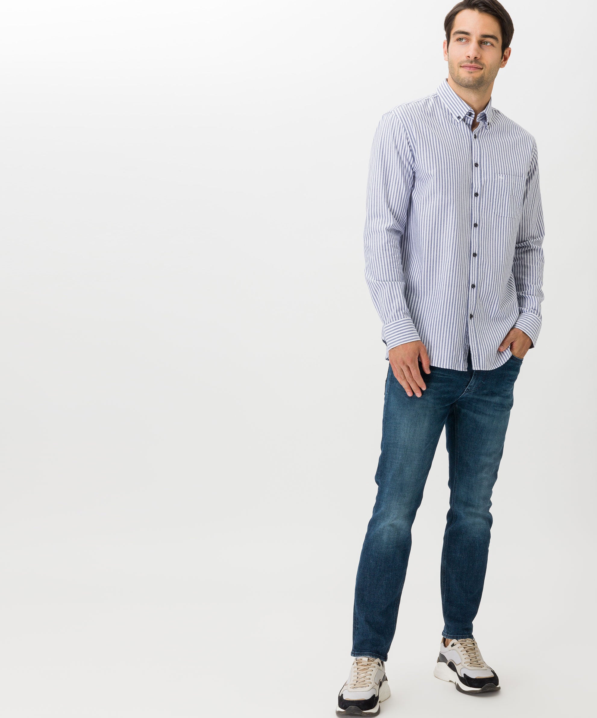 BRAX Chris Vintage Straight Jeans - Deep Indigo Washed - 07960820 81-6607.24 von BRAX