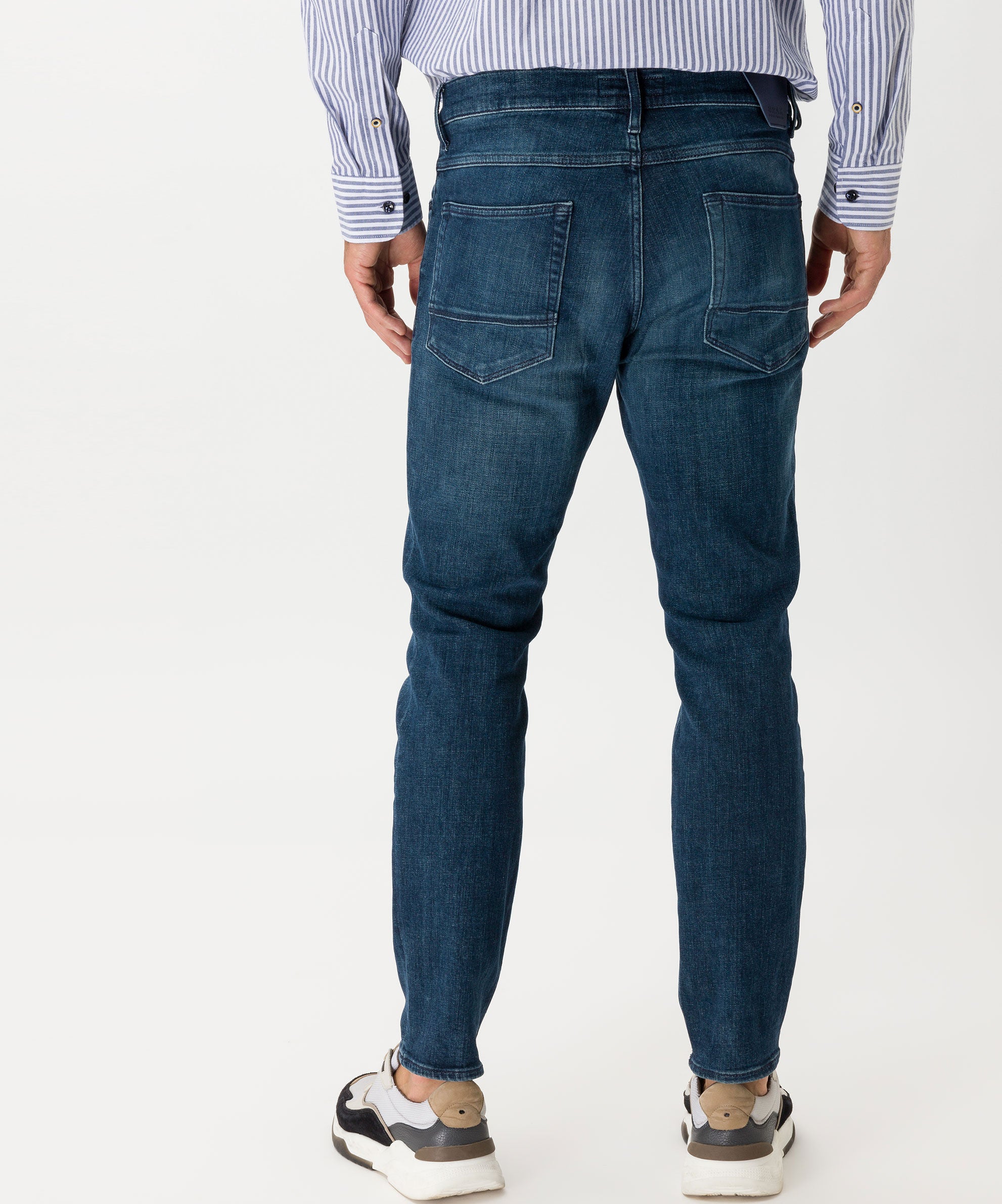 BRAX Chris Vintage Straight Jeans - Deep Indigo Washed - 07960820 81-6607.24 von BRAX