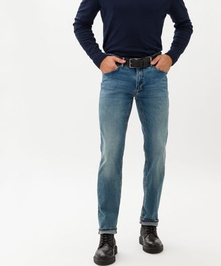 BRAX Chuck Five Pocket - Coastal Denim Blue - 7953020 81-6467-27