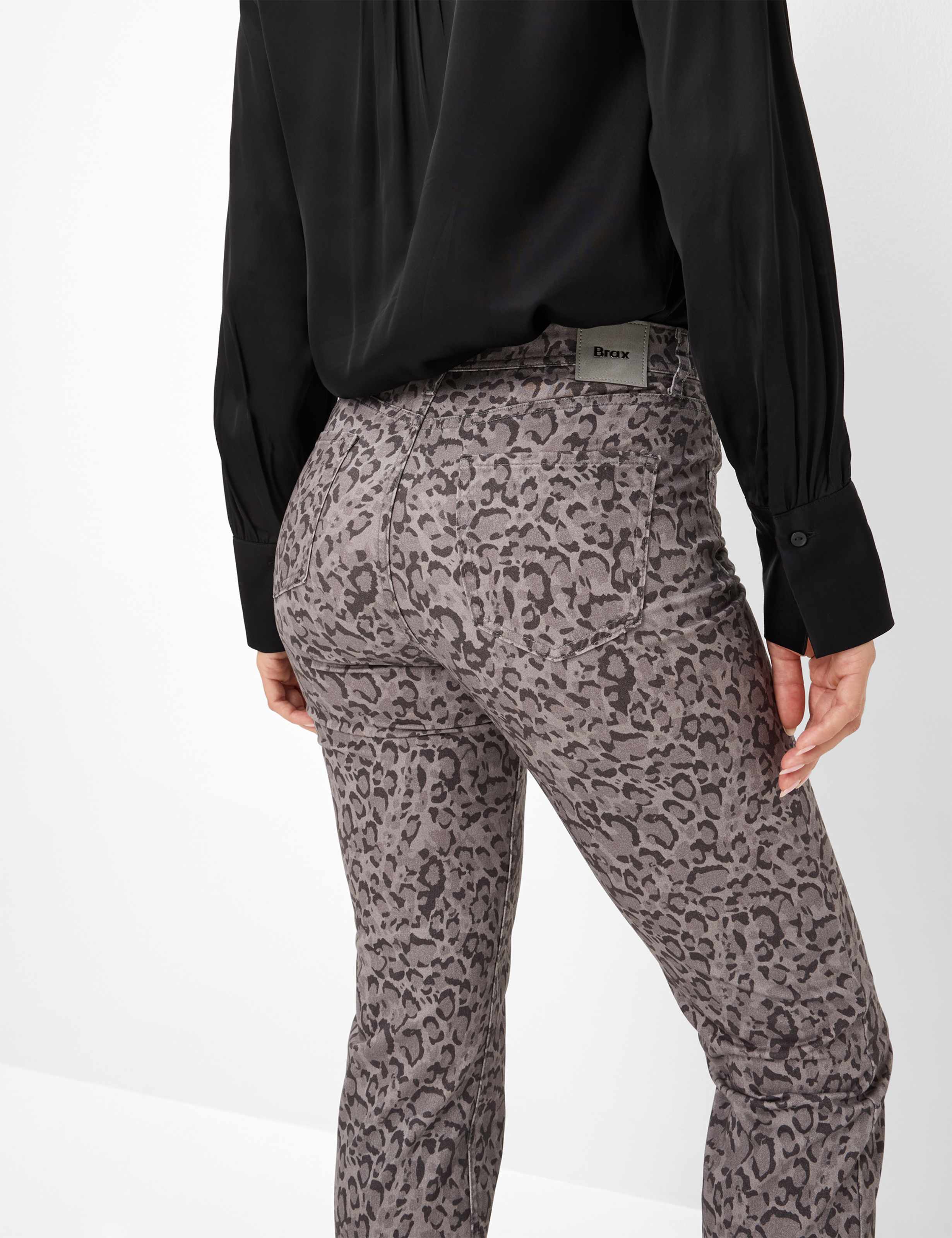 BRAX MARY Hose - Stone Leopard Smoke - 9811220 77-1728-06 von BRAX