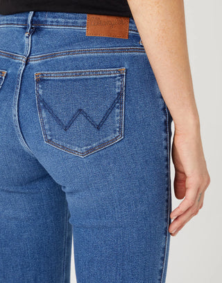 WRANGLER BOOTCUT camellia - Ocean Wash Indigo - 112327595