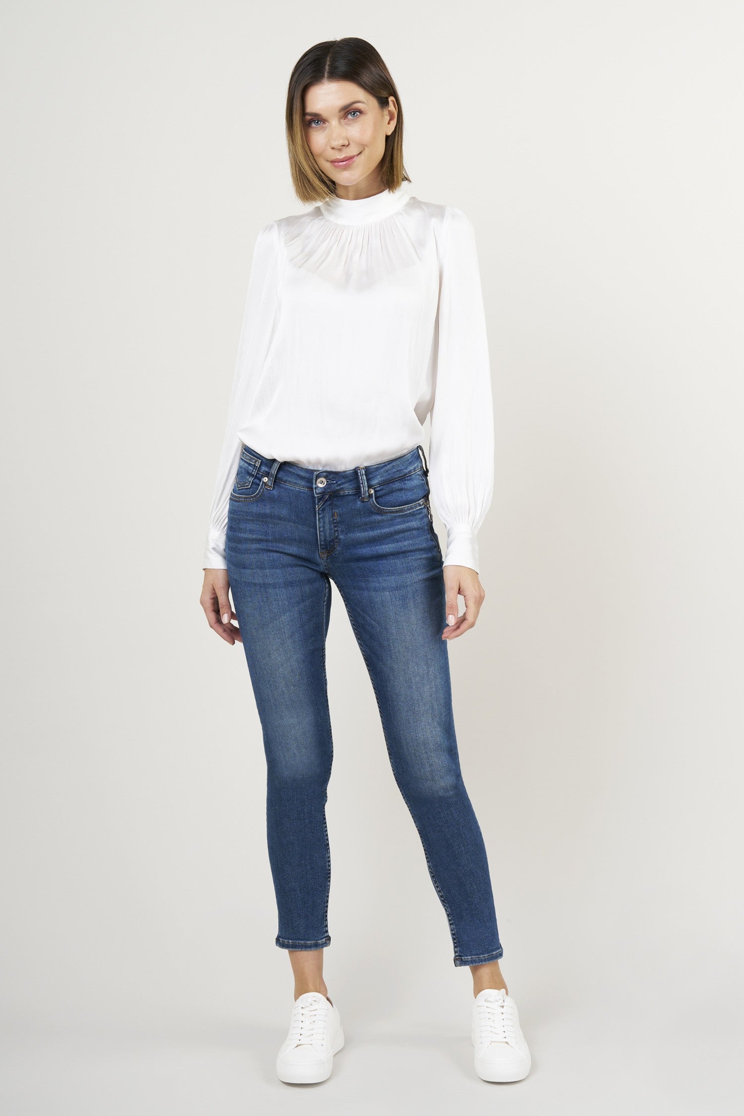 BLUE FIRE Chloe Skinny Jeans - Ocean Surf Blue - 1046.262 von Blue Fire