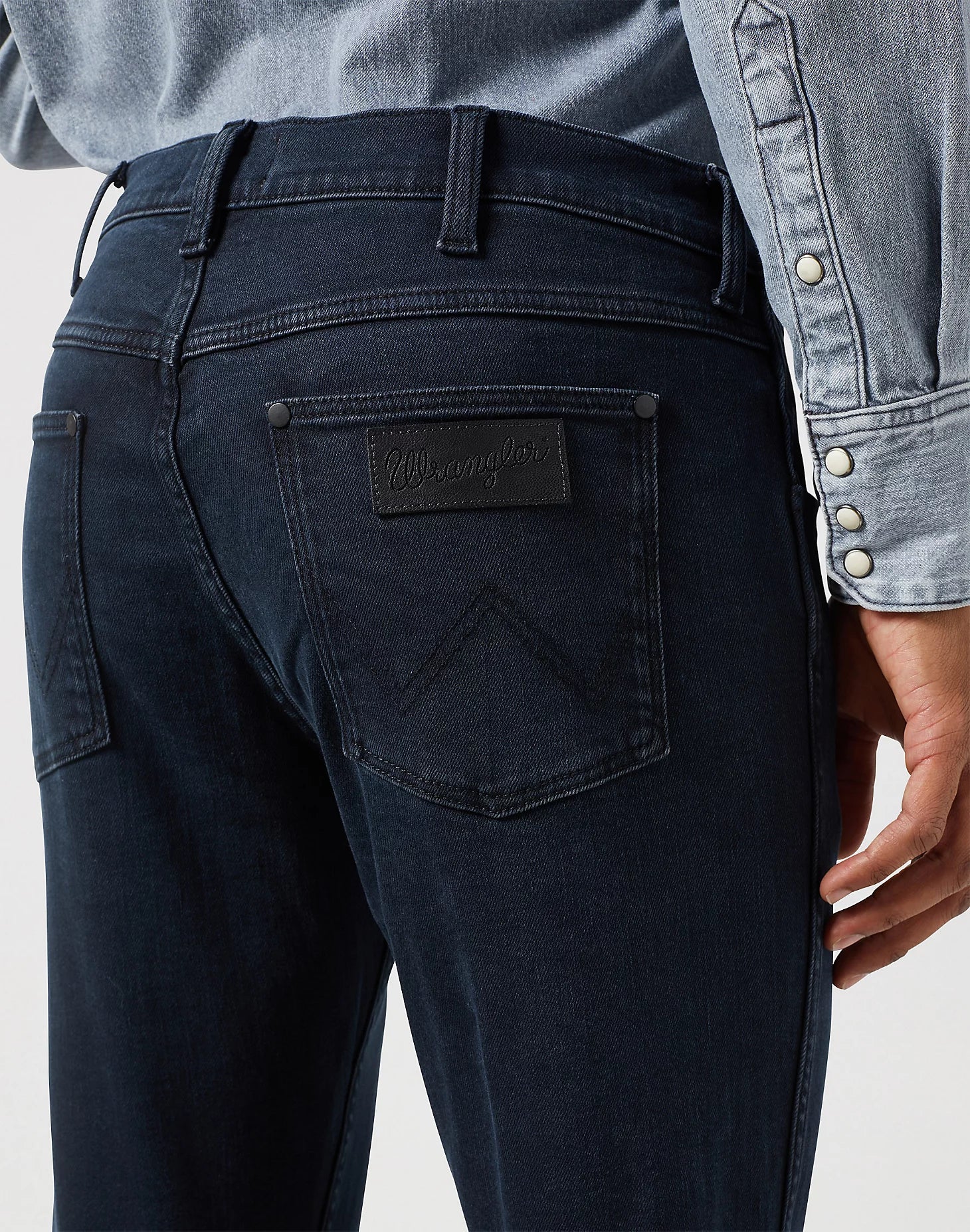 WRANGLER Greensboro Straight Jeans - Midnight Harbor Navy - 112350740 von Wrangler