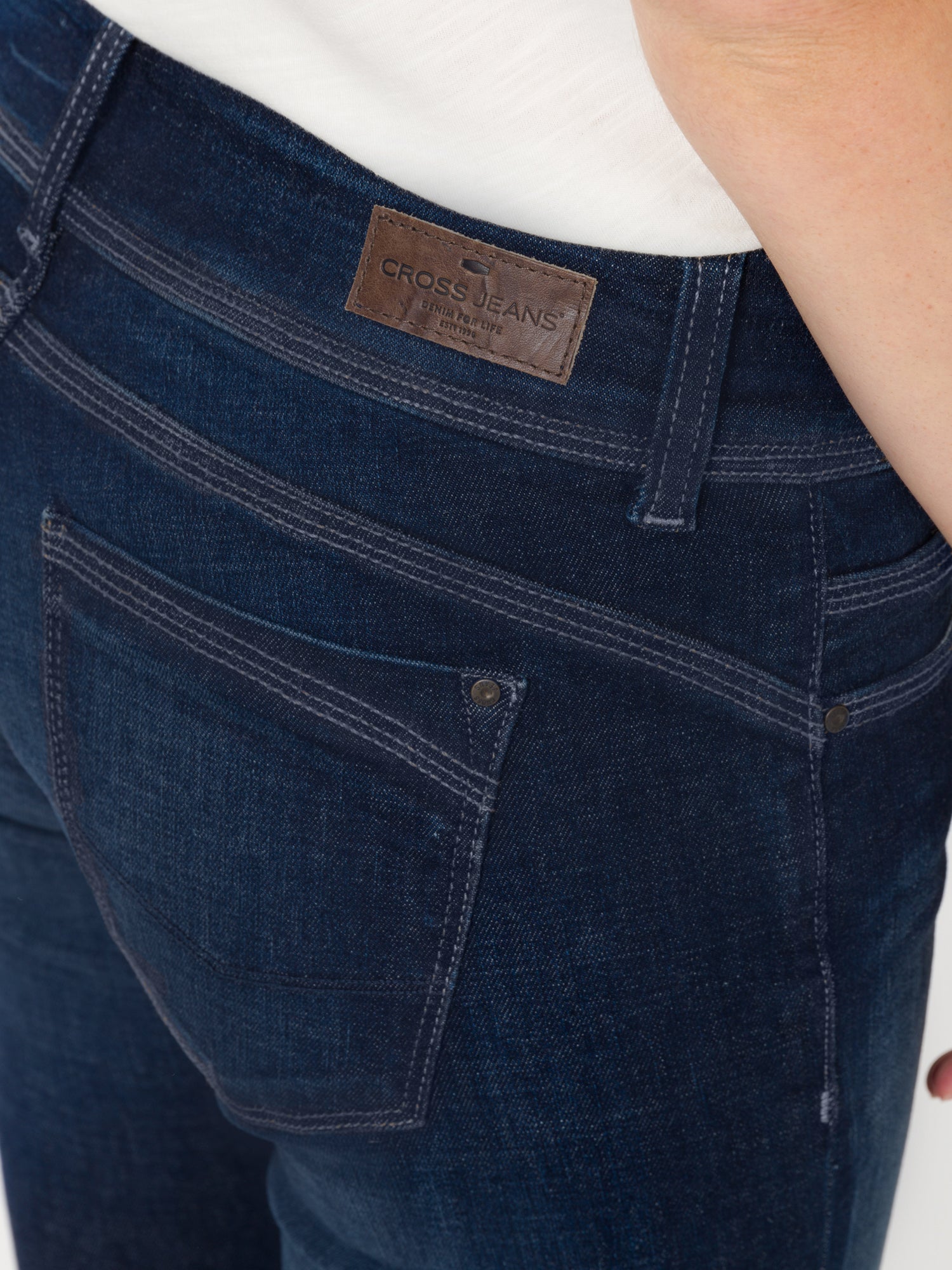 CROSS JEANS Loie Jeanshose - Midnight Harbor Blue - P422-014 von Cross Jeans