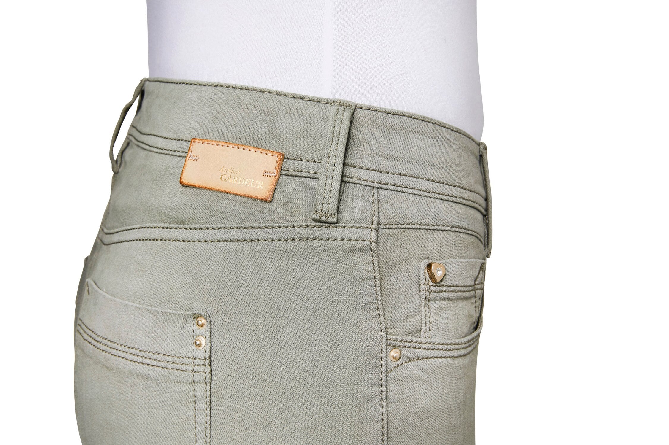 ATELIER GARDEUR Zuri WonderShape Jeans - Dusty Sage - ZURI108-0-80421-75 von Atelier Gardeur