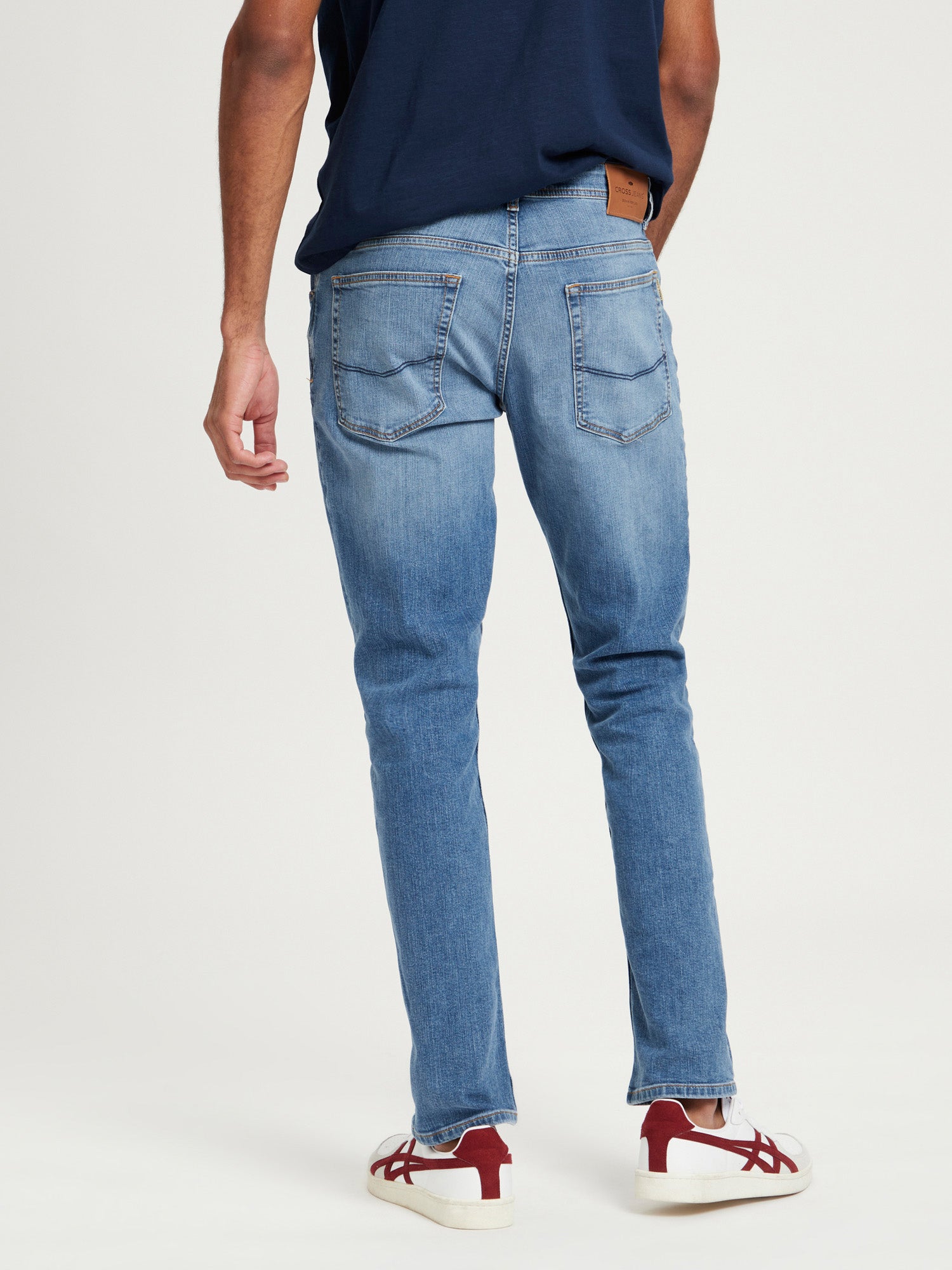 CROSS JEANS Dylan Jeans - Light Denim Wash Blue - E195-135 von Cross Jeans