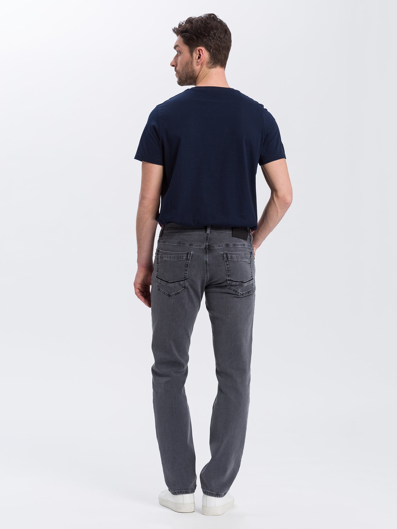CROSS JEANS Antonio Five Pocket - Stormy Ash Grey - E161-134 von Cross Jeans