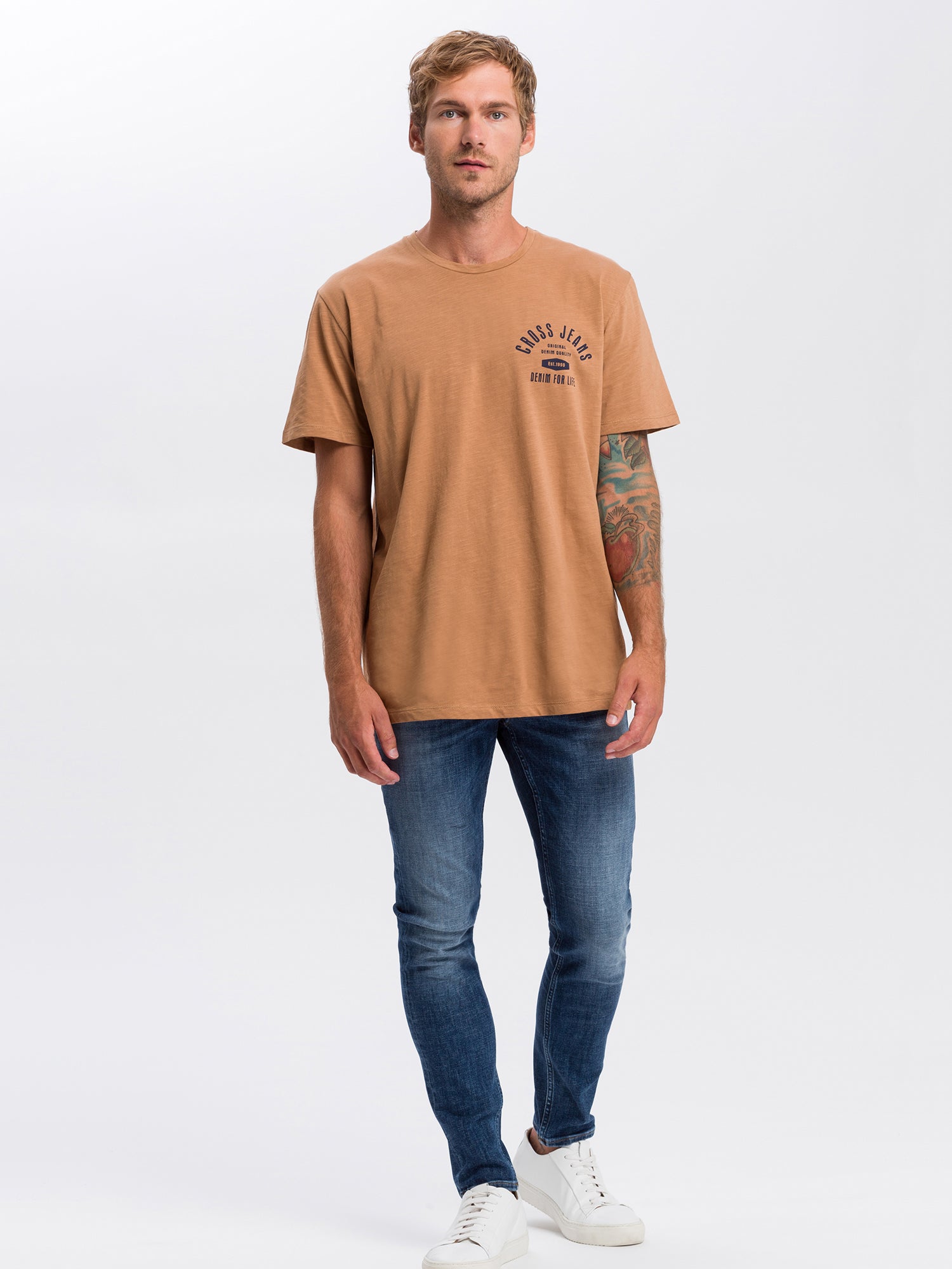 CROSS JEANS Scott Five Pocket - Vintage Denim Sky - E162-005 von Cross Jeans