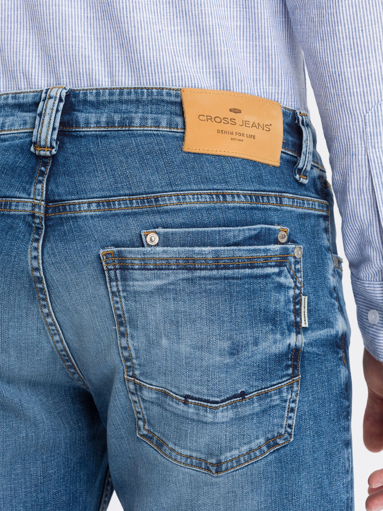 CROSS JEANS DYLAN Jeans - Bright Denim Blue - E195-102 von Cross Jeans