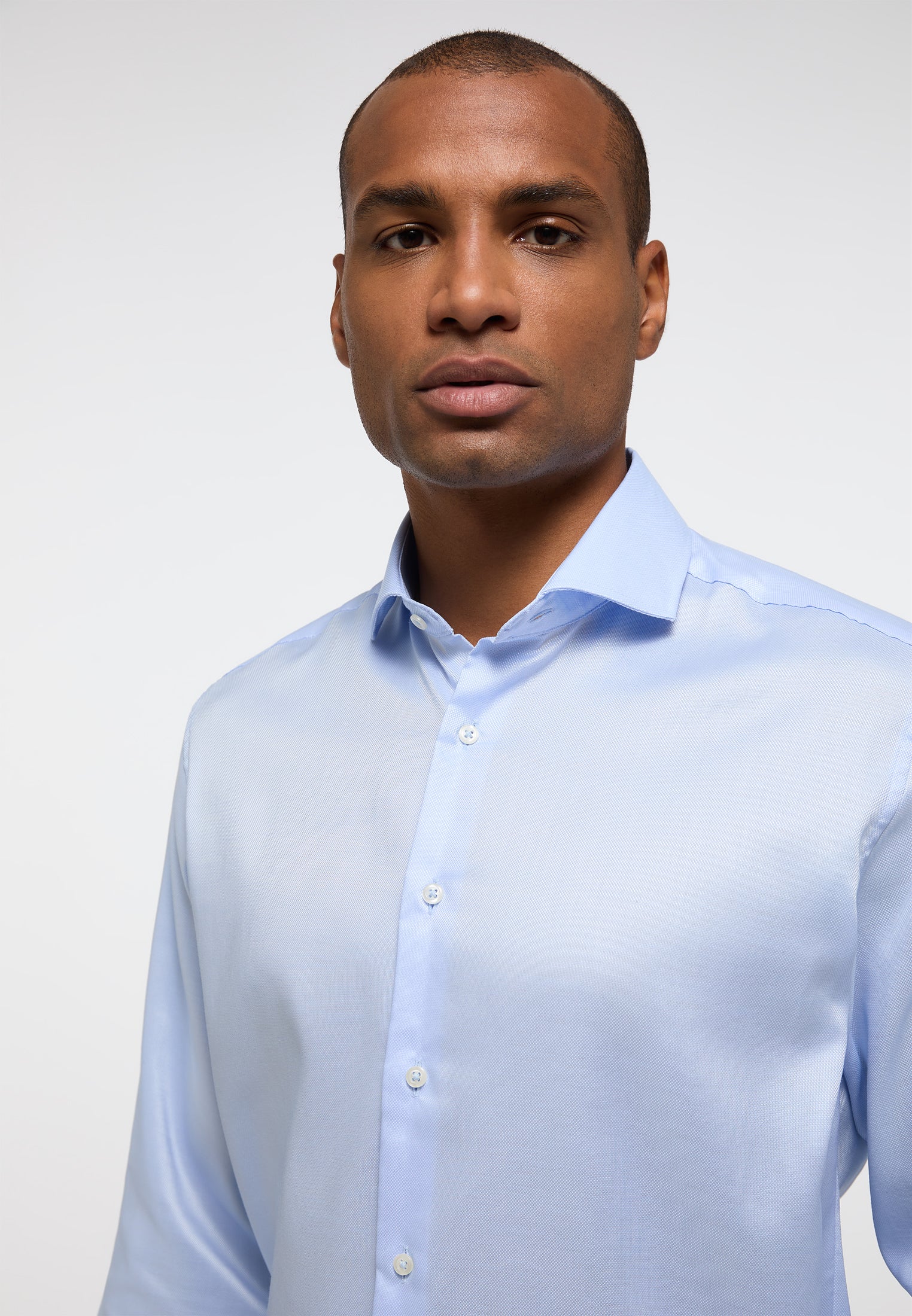 ETERNA MODERN FIT Performance Shirt - Sky Natte Blue - 4084-12-X17V von Eterna