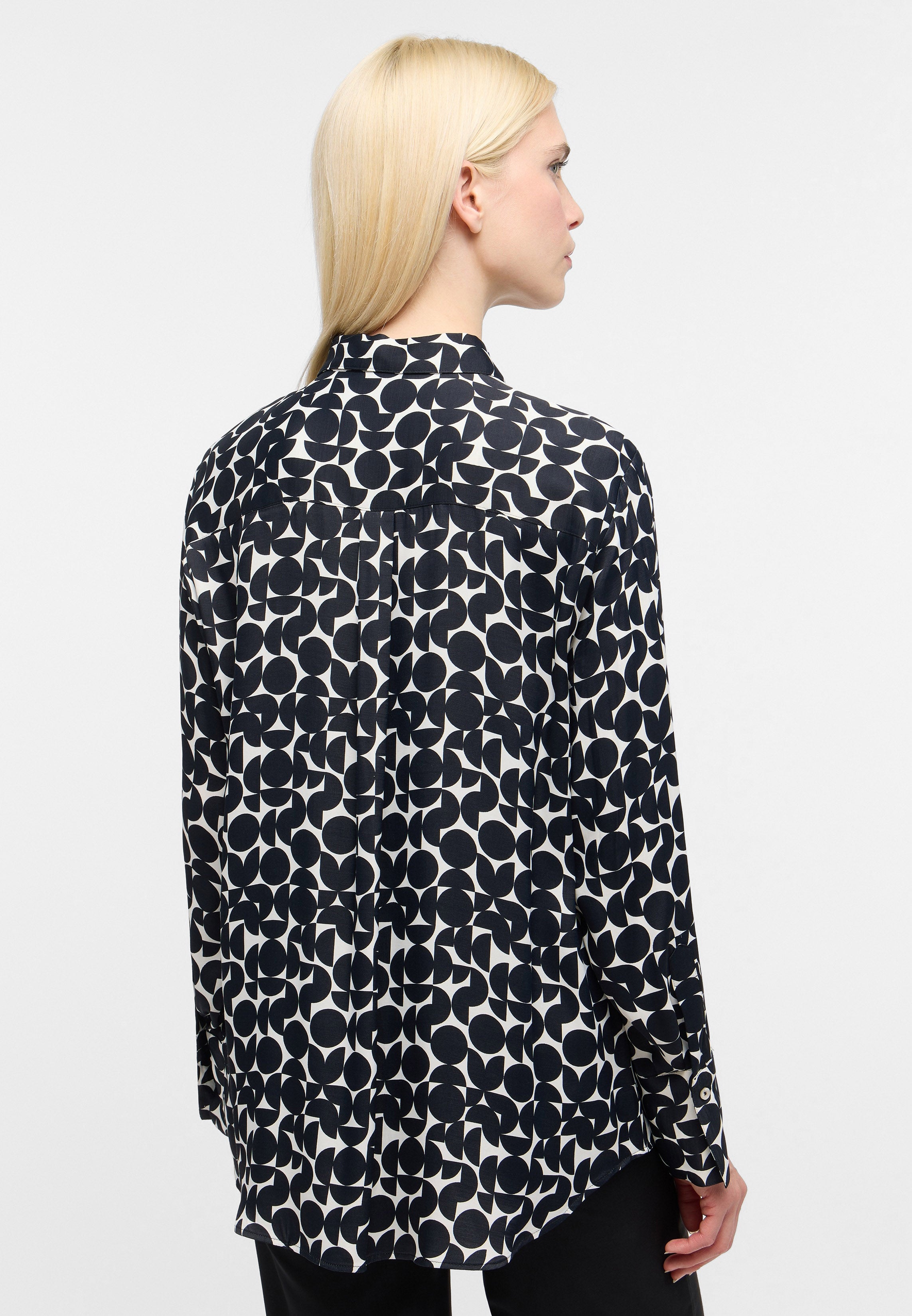 ETERNA Loose Fit Bluse - Cream Noir Dots - 7756-25-D923 von Eterna