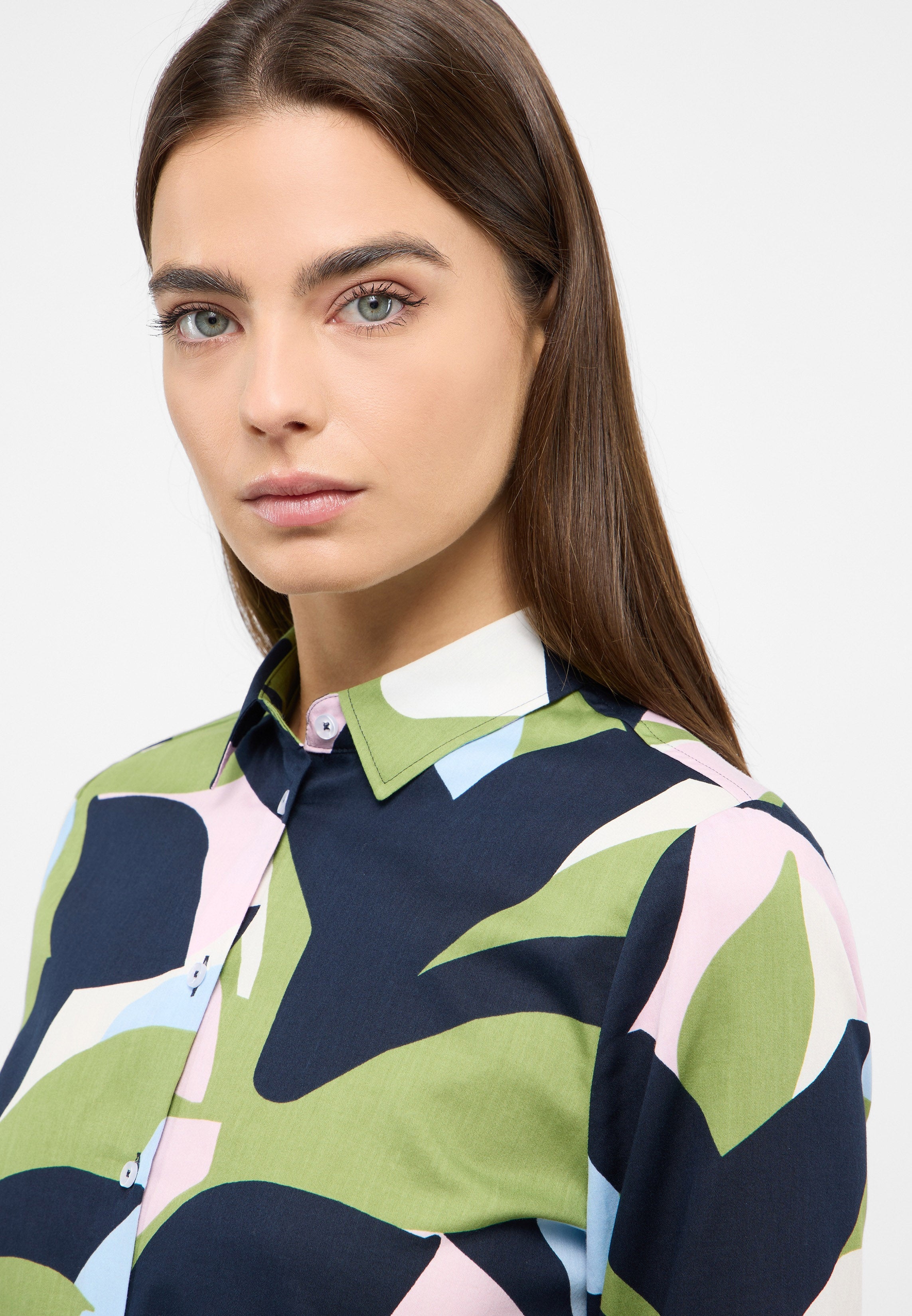 ETERNA REGULAR FIT Bluse - Ocean Leaf Garden - 7037-40-D935 von Eterna