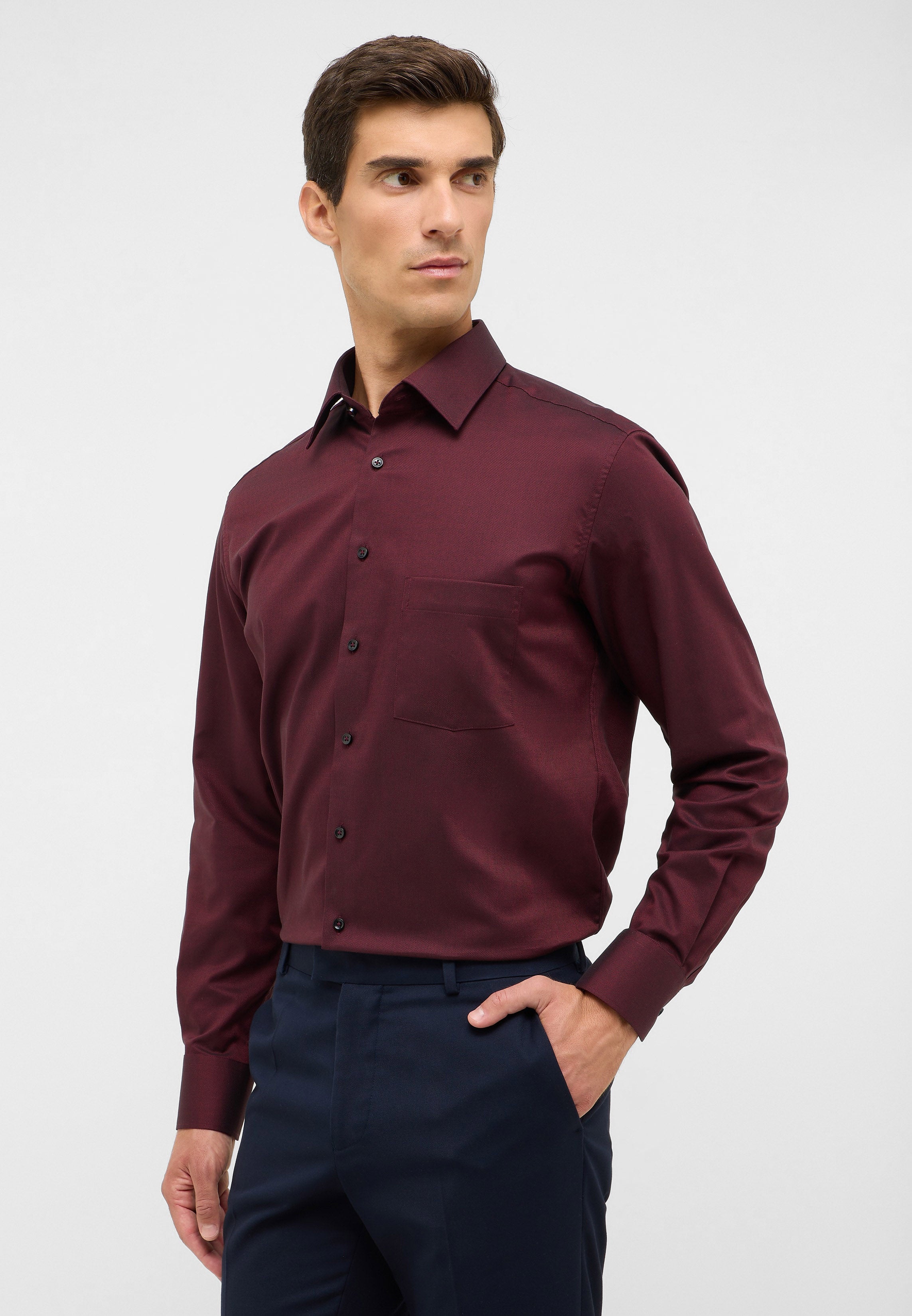 ETERNA MODERN FIT Langarm Hemd - Burgundy Textured - 8464-97-X181 von Eterna