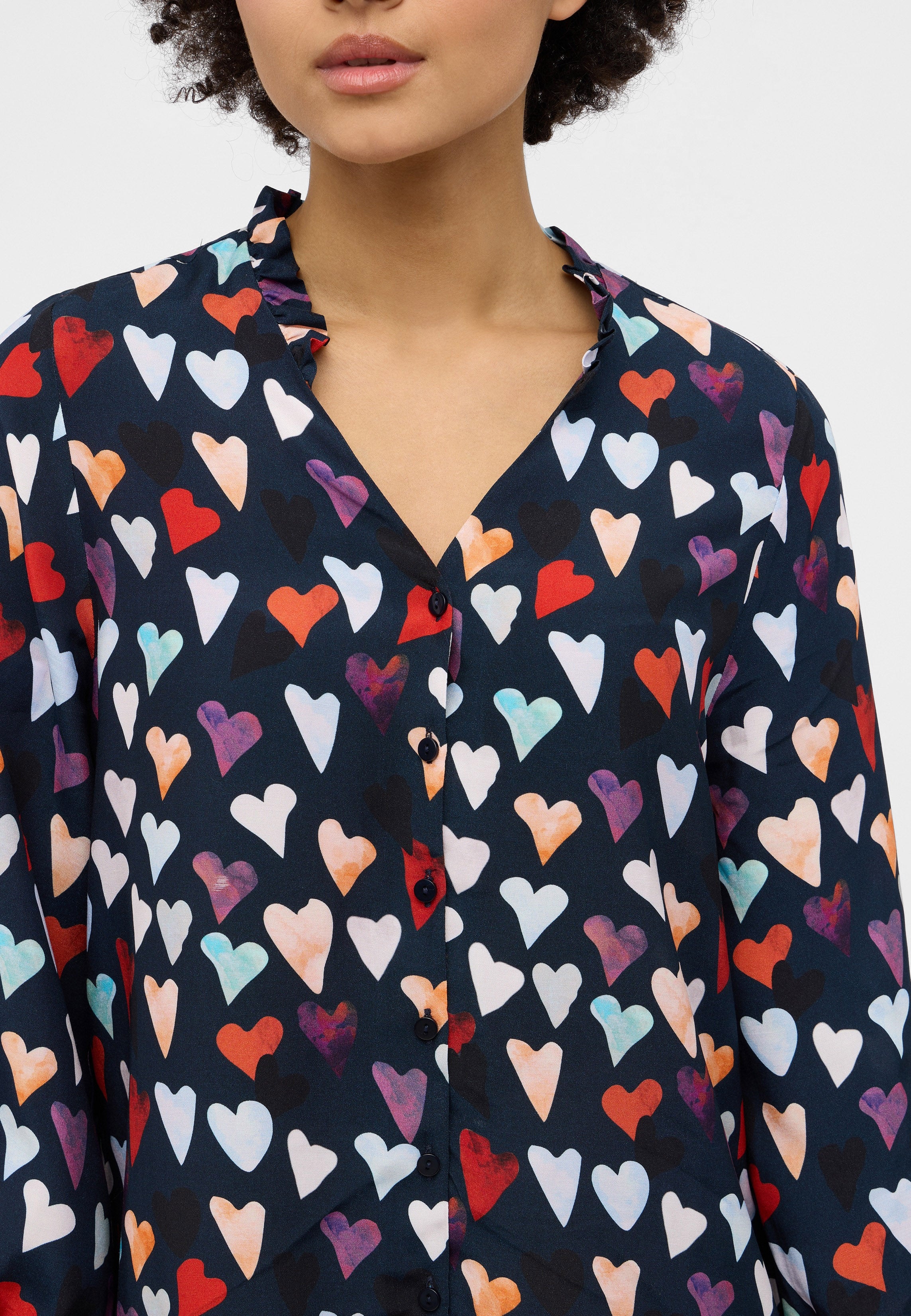 ETERNA LOOSE FIT Bluse - Heartsplash Navy - 7178-18-R365 von Eterna