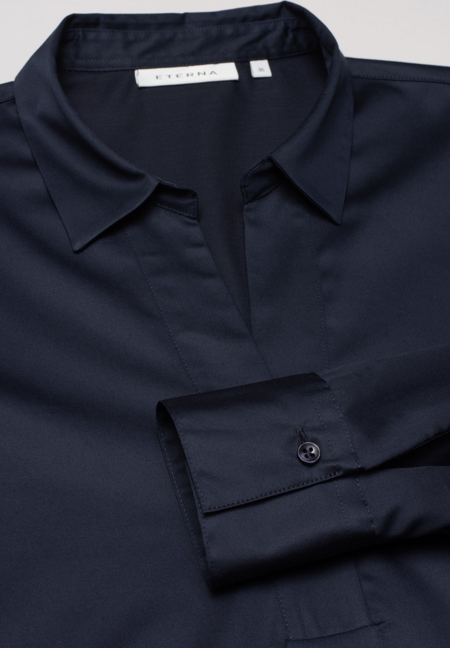 ETERNA CLASSIC FIT Bluse - Midnight Satin Blue - 5585-19-D958 von Eterna