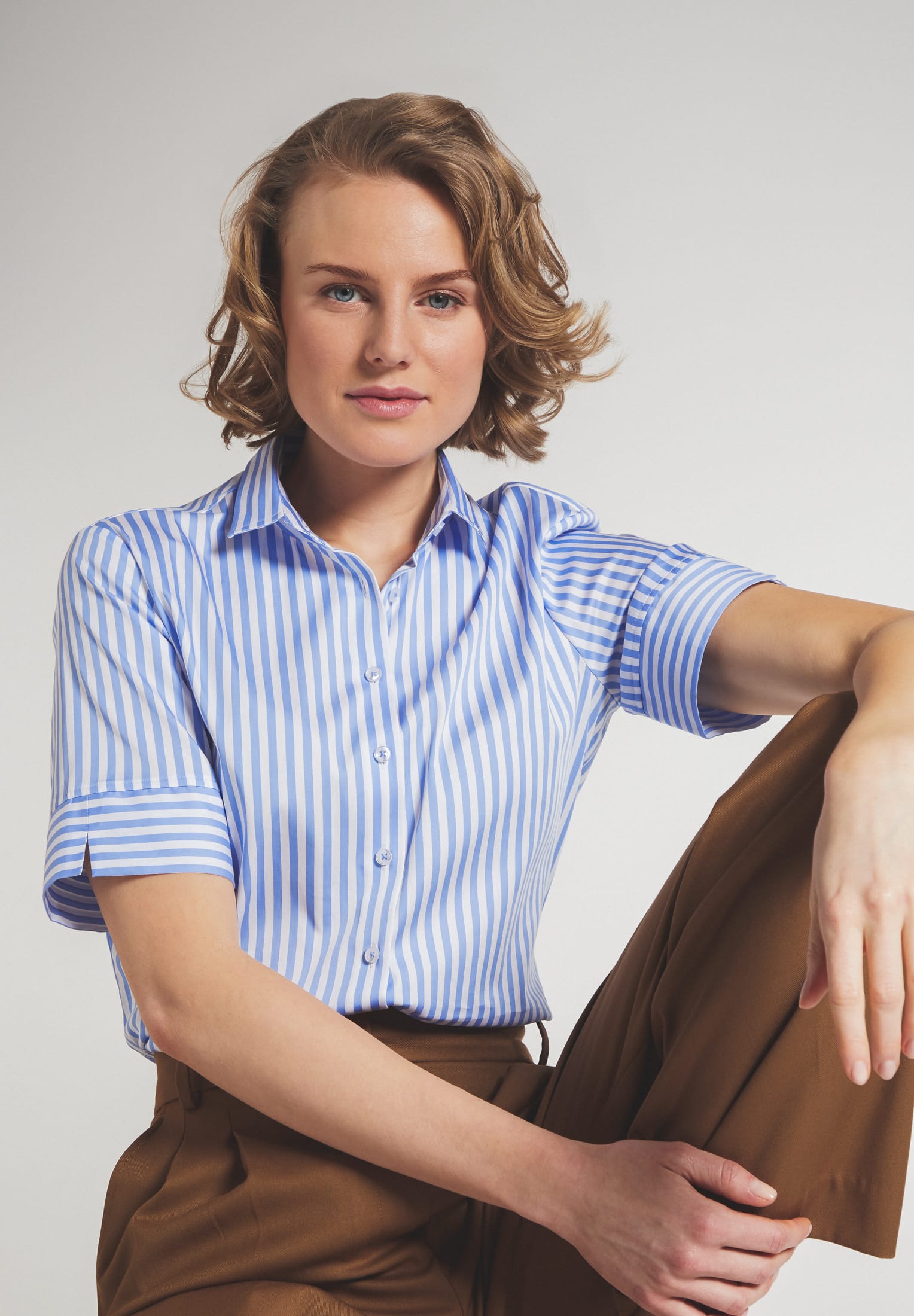 ETERNA CLASSIC FIT Kurzarm Bluse - Coastal Sky Stripe - 6299-12-H879 von Eterna