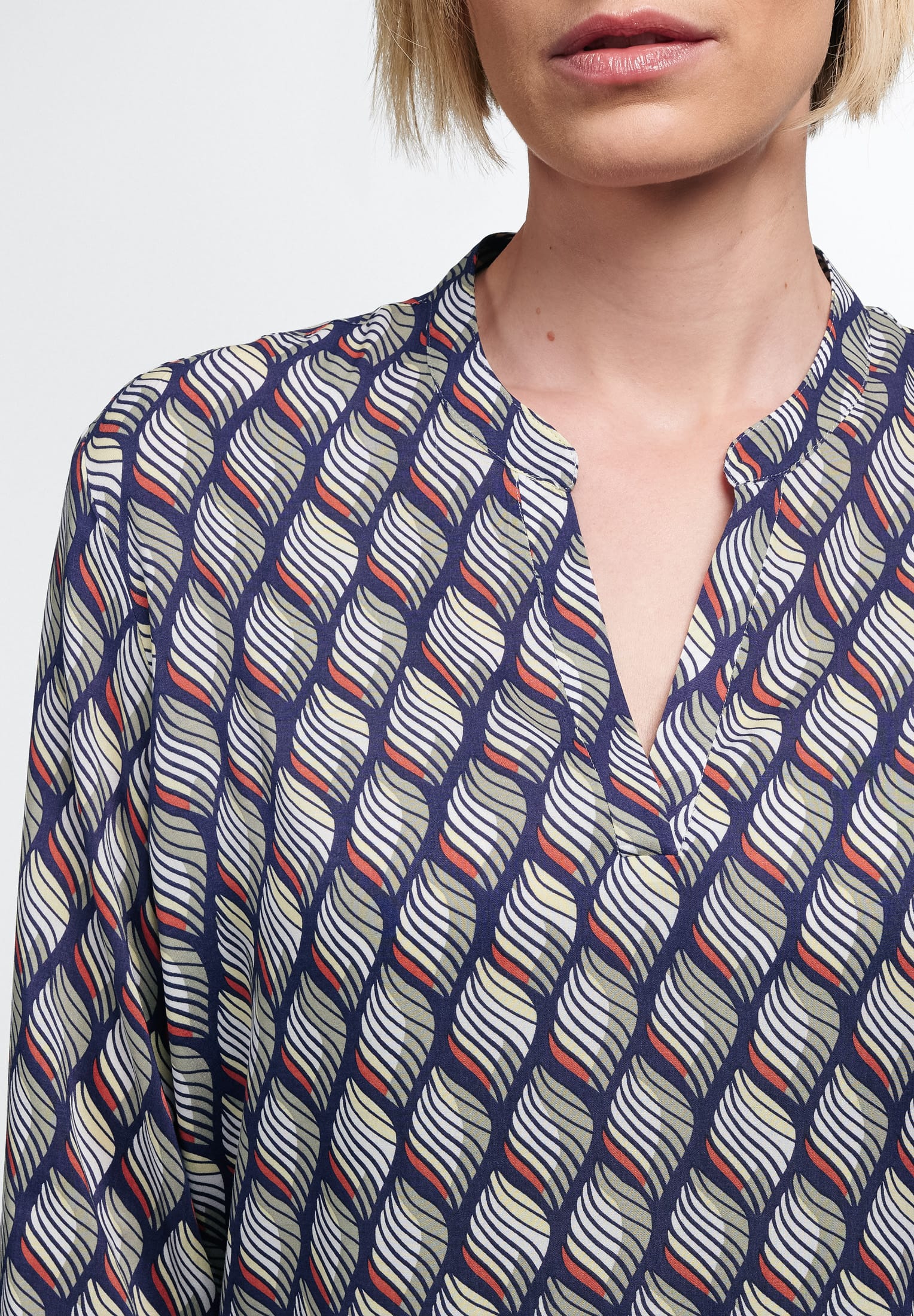 ETERNA Classic Fit Bluse - Lagoon Chevron Iris - 7439-17-R931 von Eterna