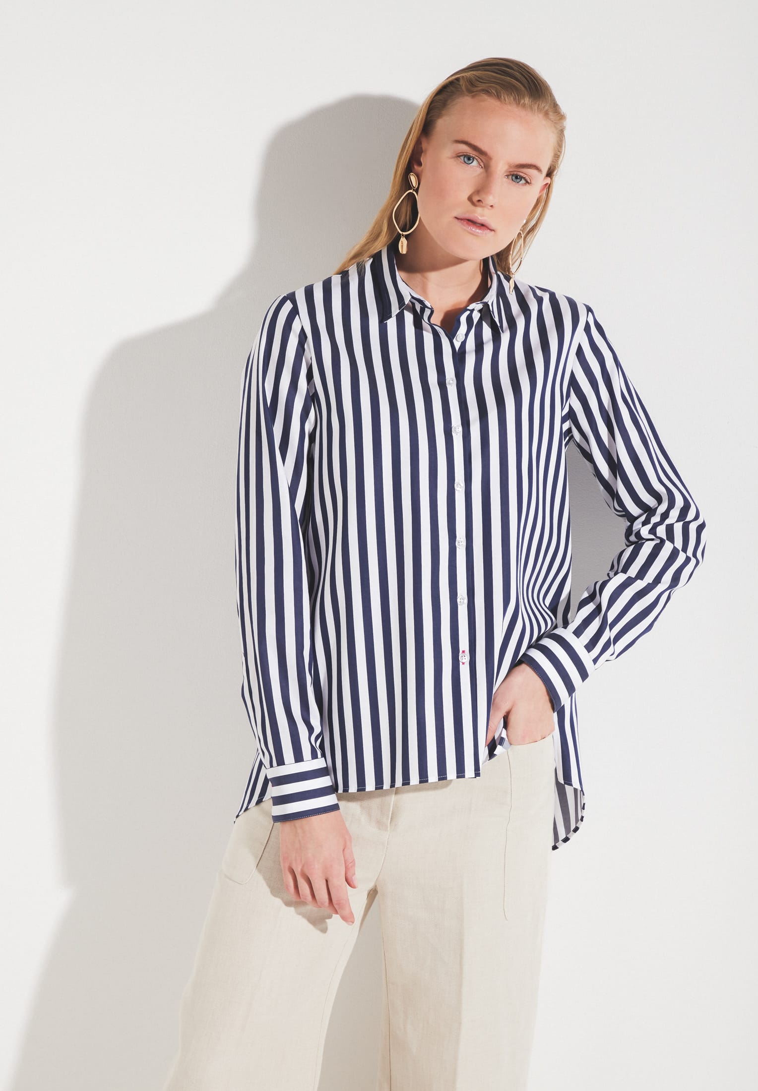 ETERNA CLASSIC FIT Langarm Bluse blau gestreift satin 6285-19-D904 von Eterna
