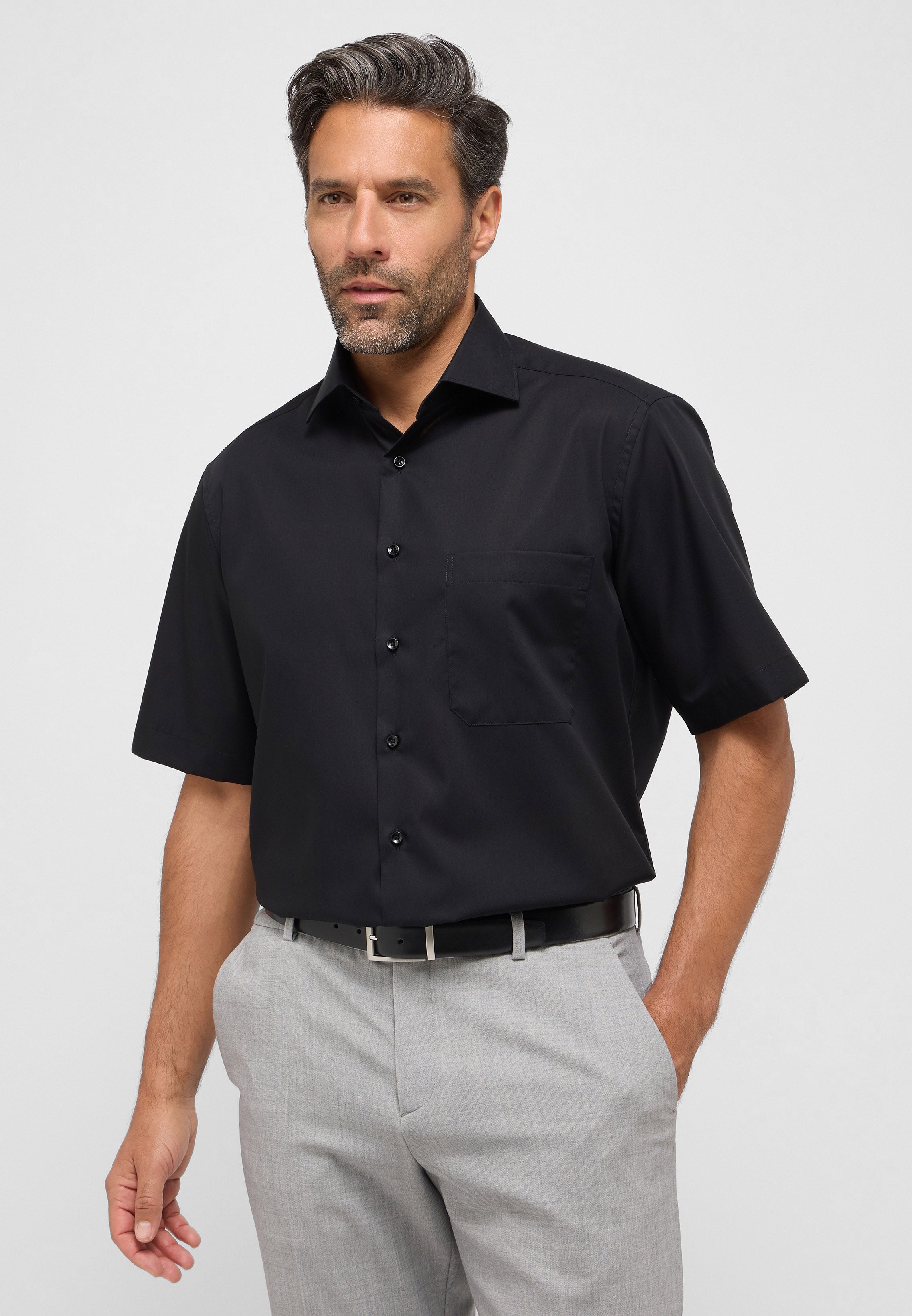 ETERNA COMFORT FIT Kurzarm Hemd - Midnight Popeline - 1100-39-K19K von Eterna