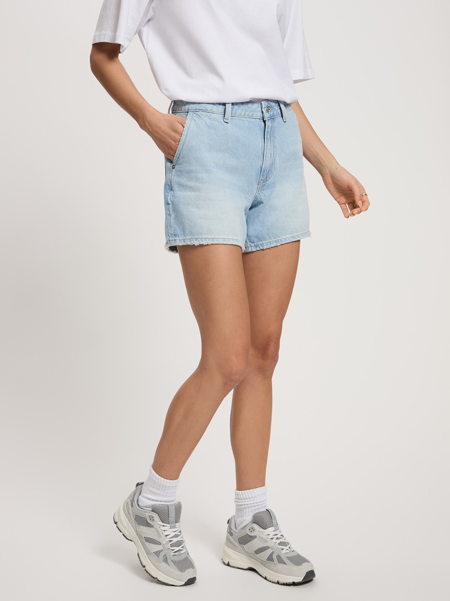 CROSS JEANS Shorts - Seafoam Lightwash - F419-006