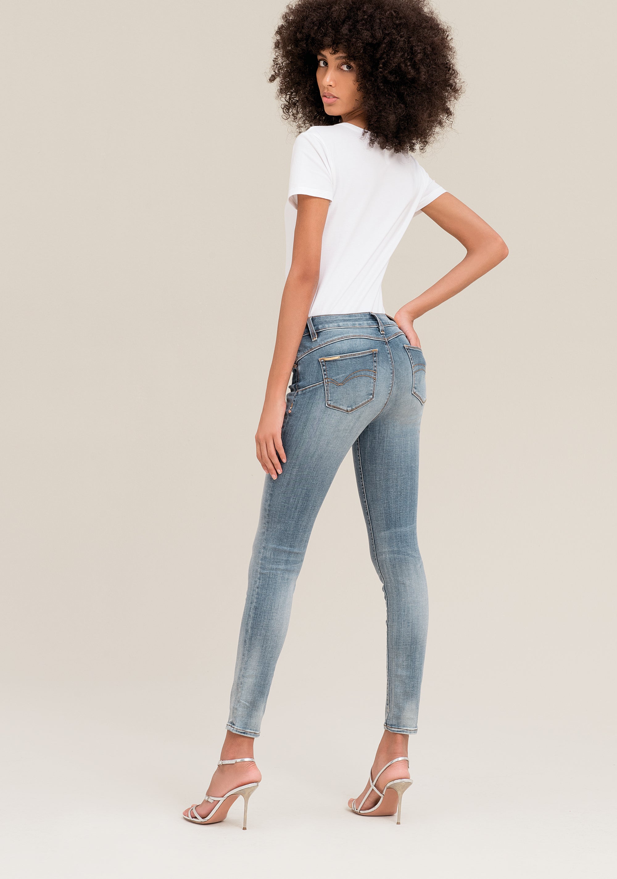 FRACOMINA BELLA Five Pocket - Skywashed Denim Blue - FR20SPJBELLA1_351 von Fracomina