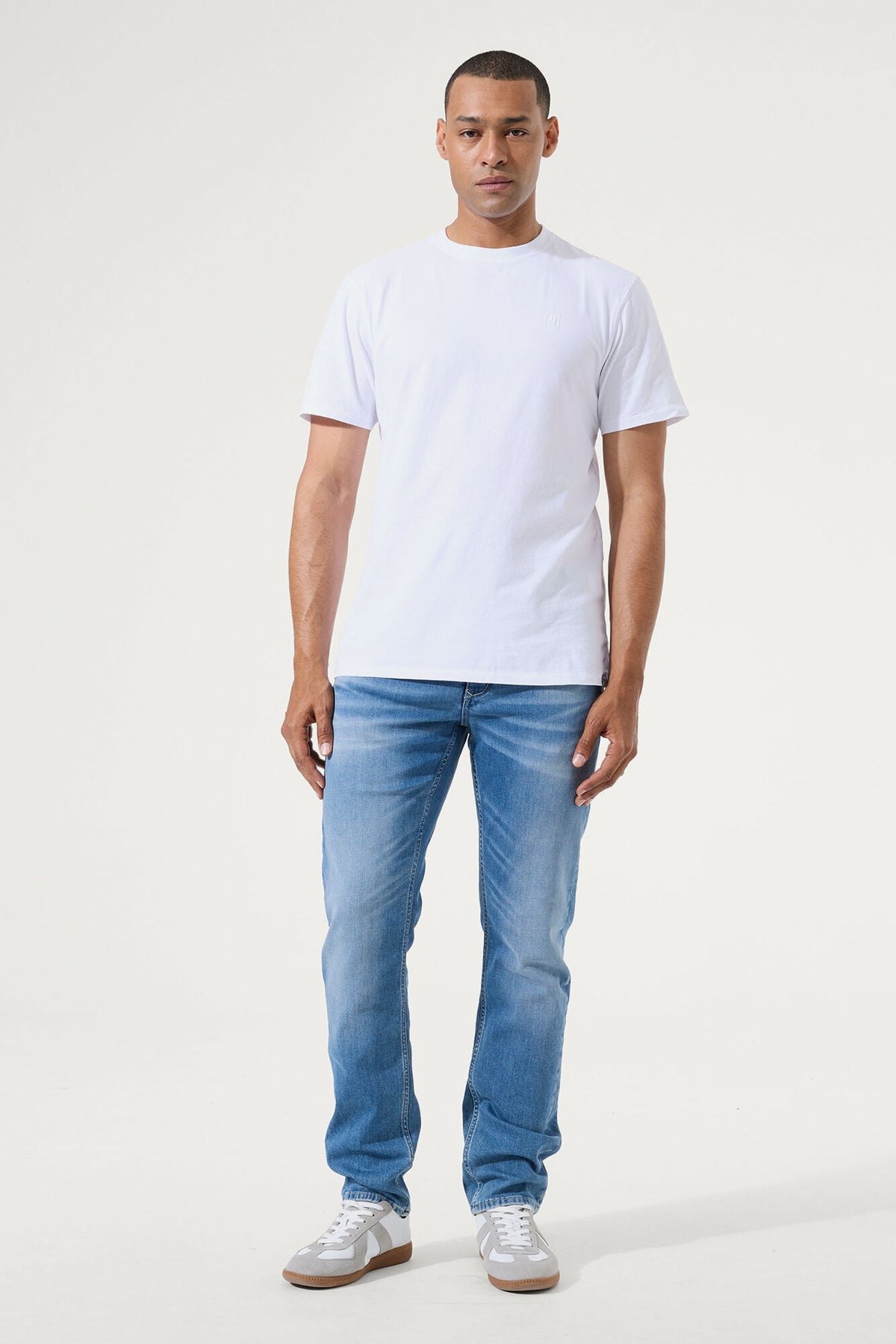GARCIA RUSSO STRAIGHT light used blue 610.4025 - Motion Denim von Garcia Jeans