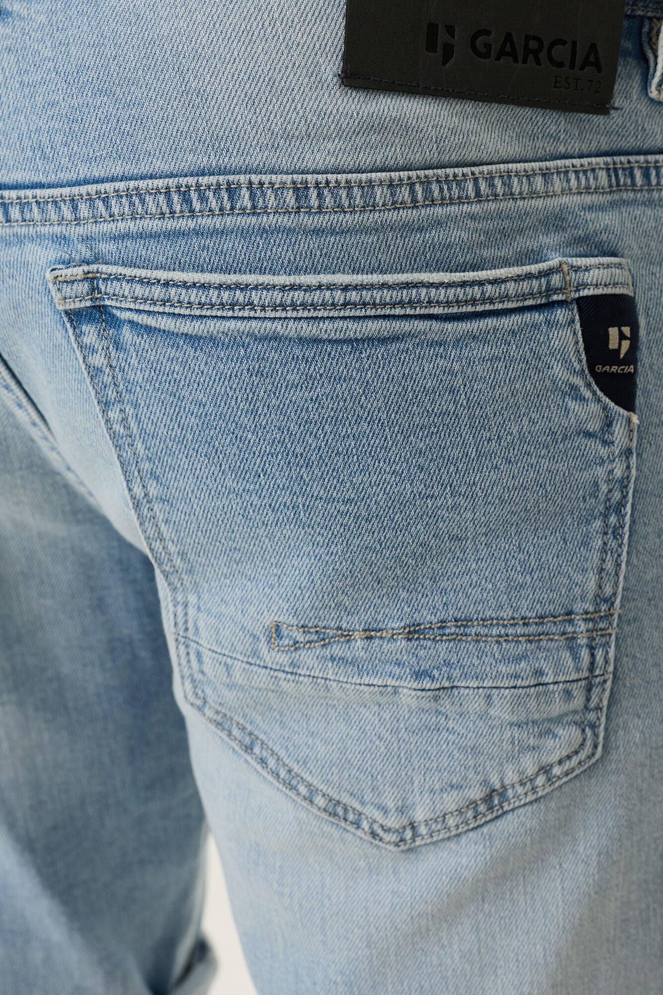 GARCIA RUSSO SHORT light used bleach blue 615.4080