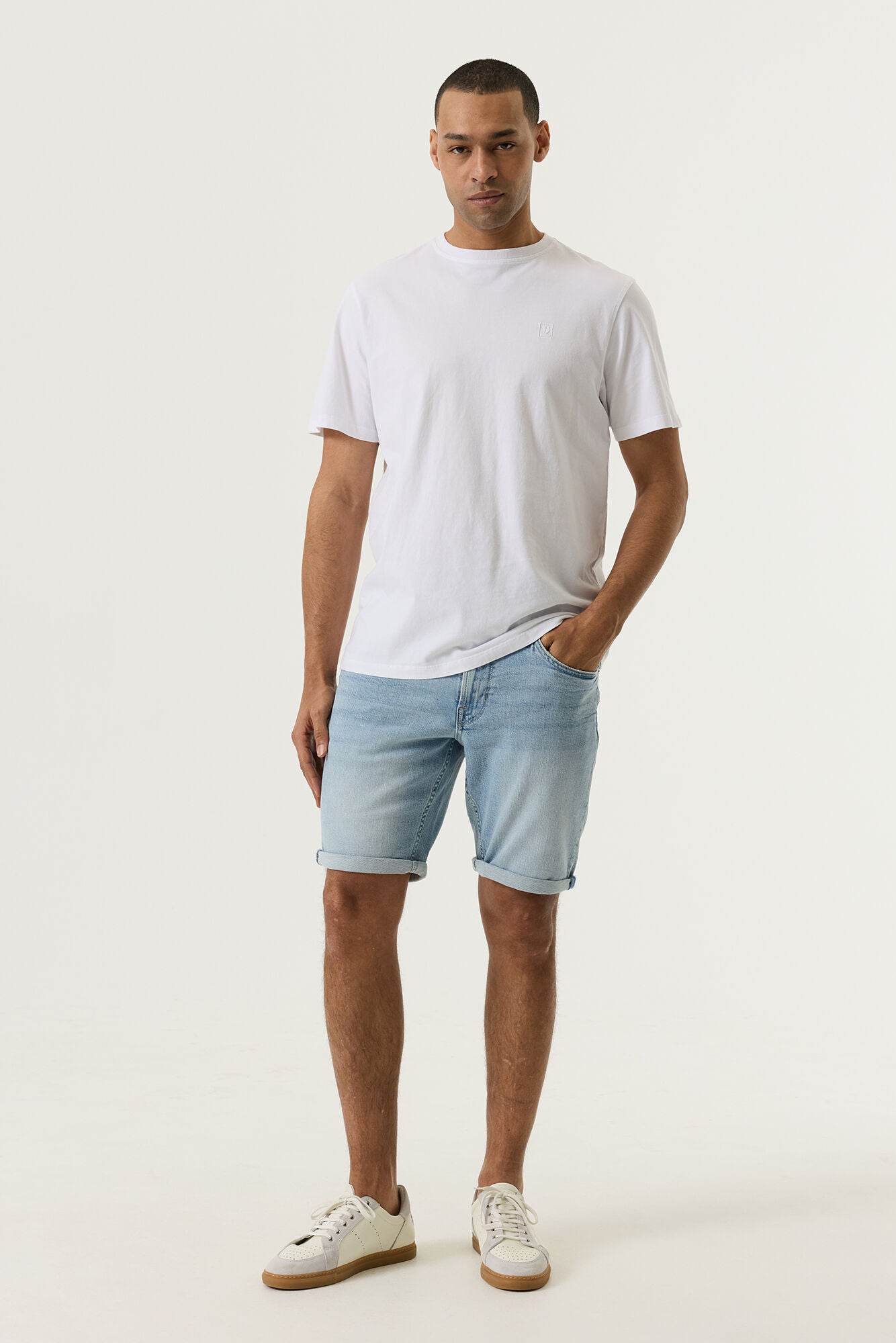 GARCIA RUSSO SHORT light used bleach blue 615.4080 von Garcia Jeans