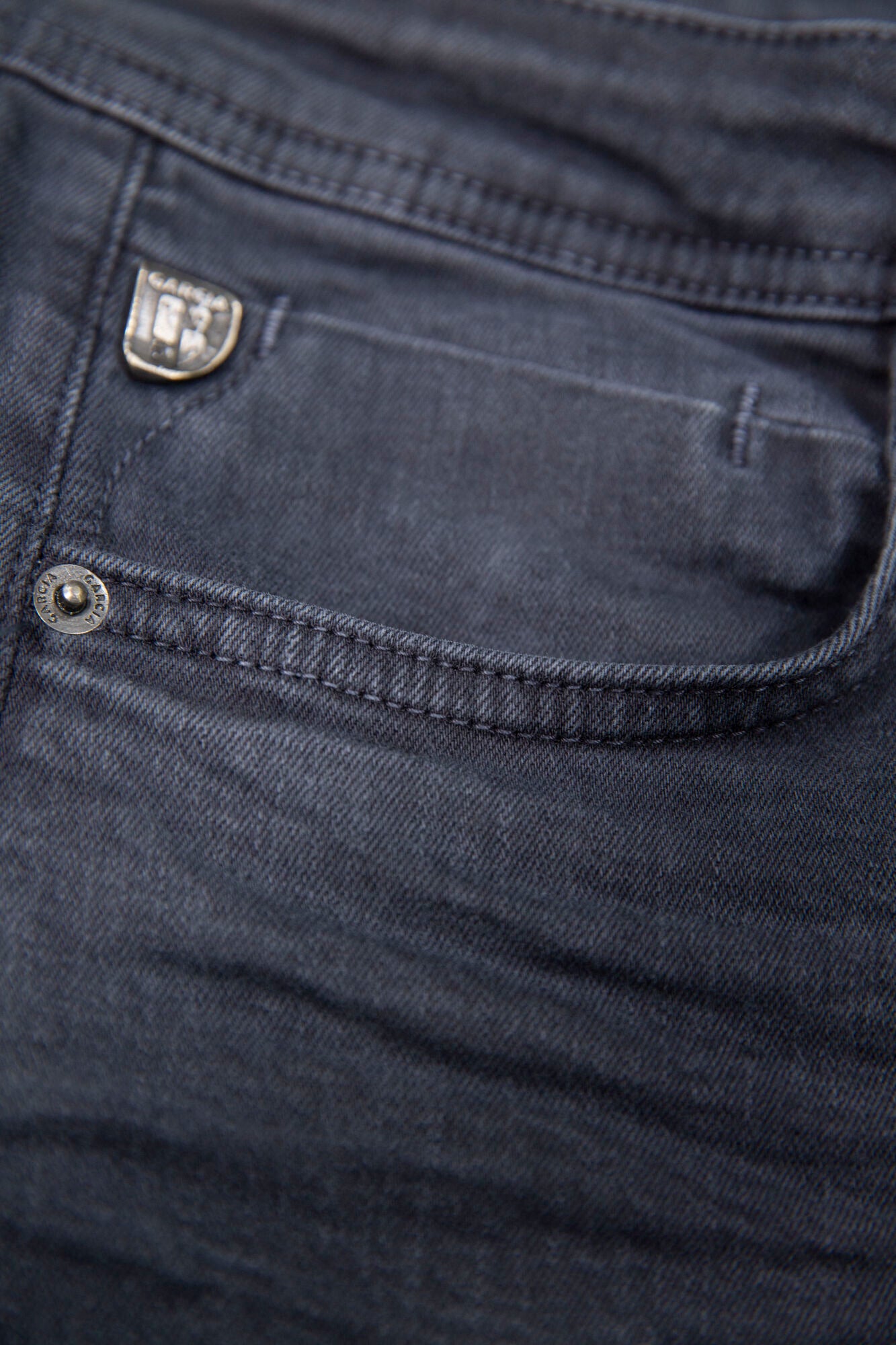 GARCIA JEANS Rocko Five Pocket - Iron Harbor Grey - 690.5001 von Garcia Jeans