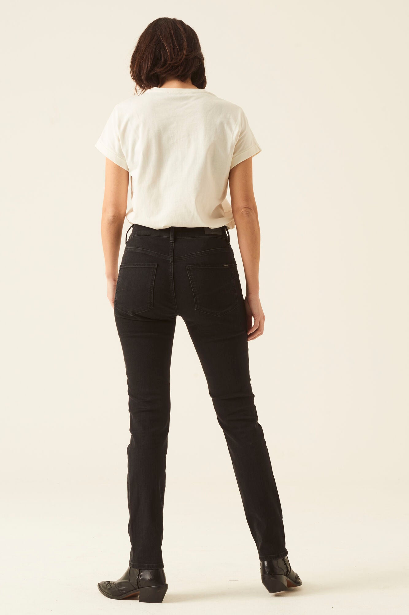 GARCIA JEANS Caro - Curve Black Denim - 285.5544