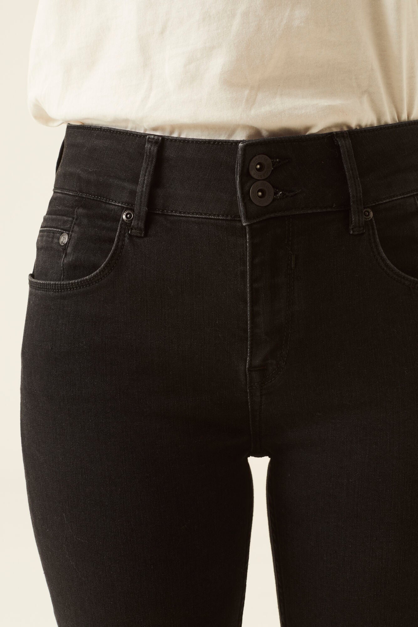 GARCIA JEANS Caro - Curve Black Denim - 285.5544 von Garcia Jeans