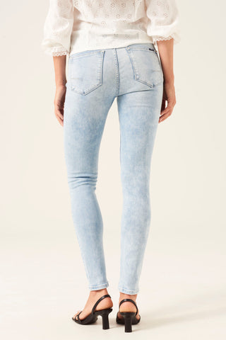 GARCIA JEANS Celia Slim Jeans - Sky Mist Wash - 244.6281
