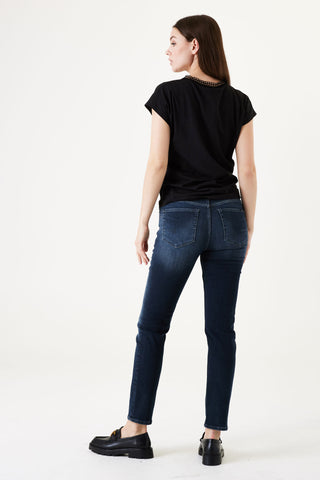 GARCIA CARO Curved Jeans - Midnight Ocean Blue - 285.8085
