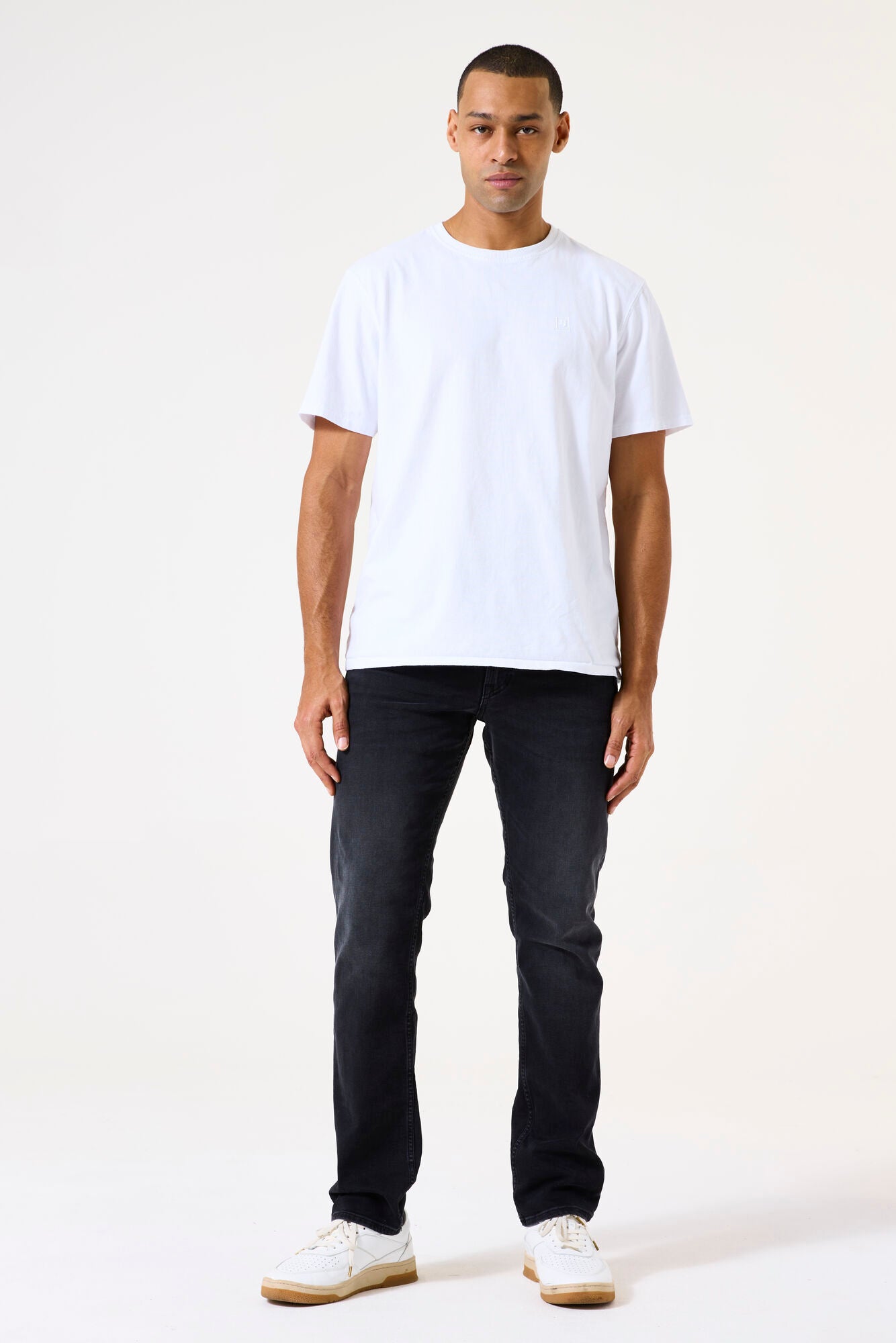 GARCIA JEANS Rocko Straight - Midnight Shadow Black - 691.9860 von Garcia Jeans