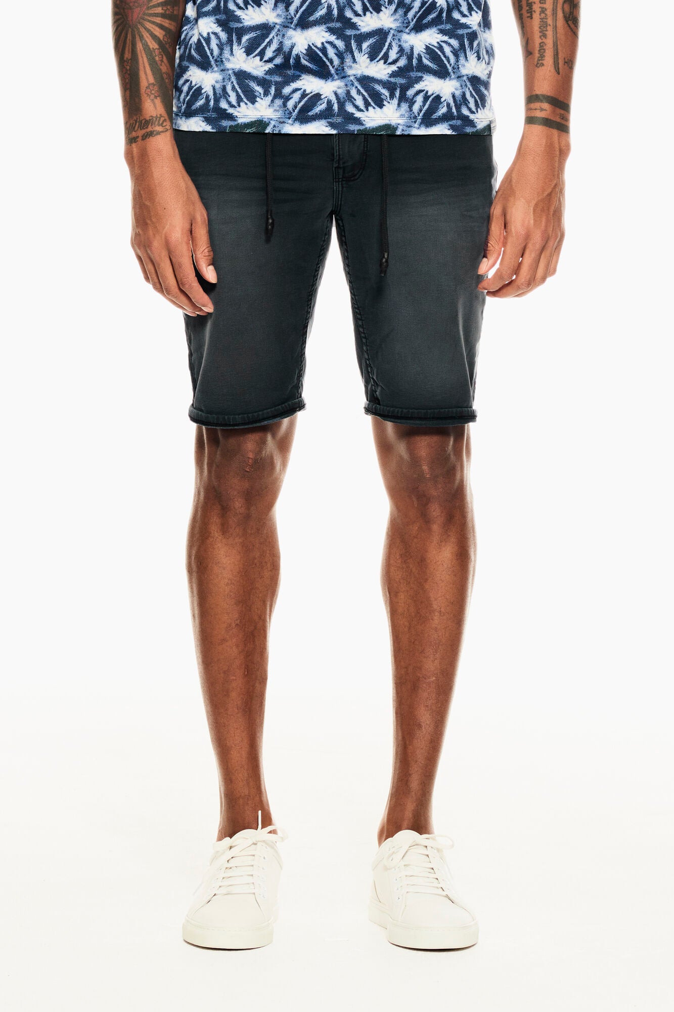 GARCIA SAVIO Short - Night Washed Ink - GS110358.60