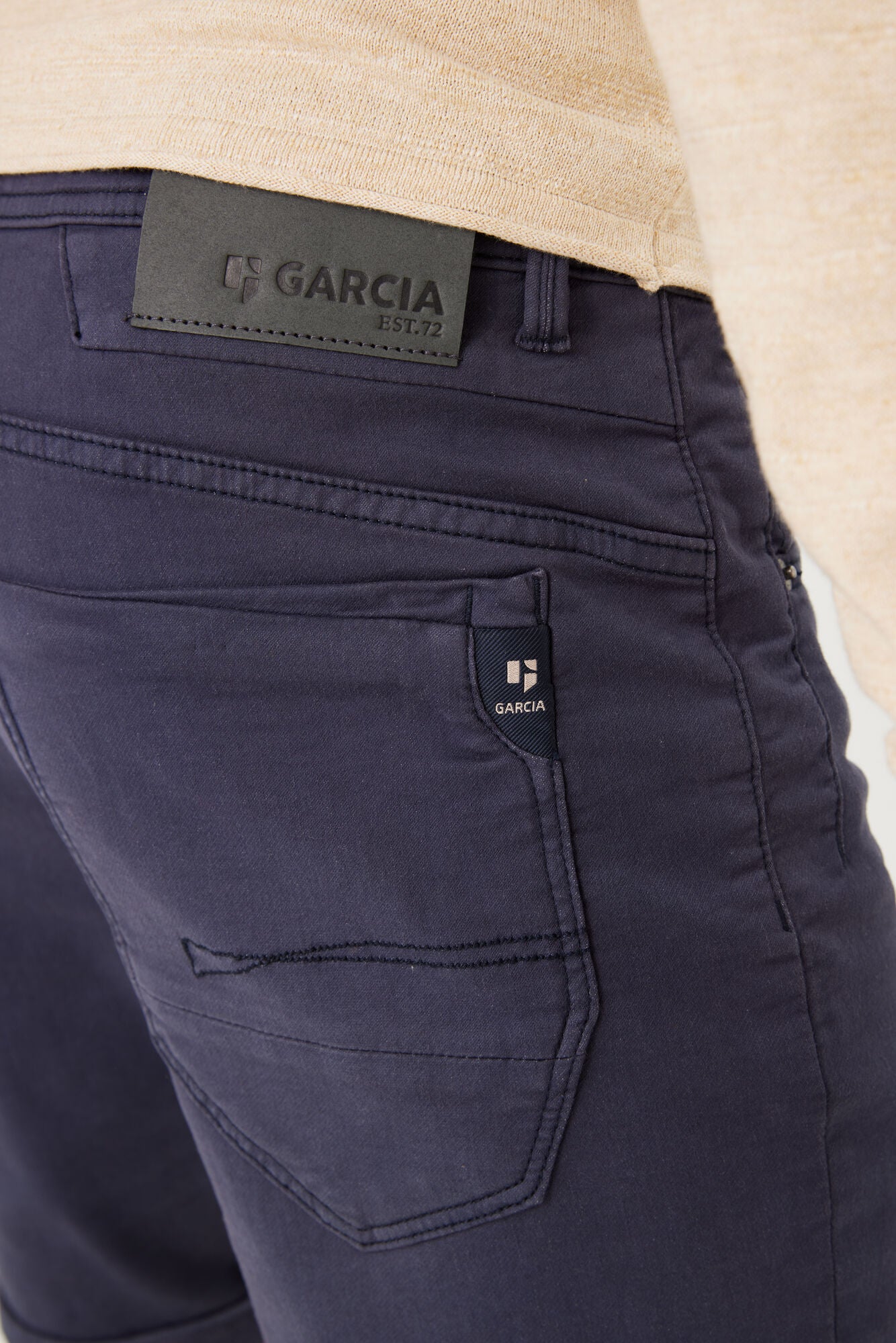 GARCI A J E A N S Rocko Bermuda Shorts - Midnight Navy Denim - 695.292