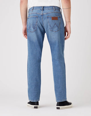WRANGLER GREENSBORO Jeans - Harbor Mist Blue - W15QYJ38R