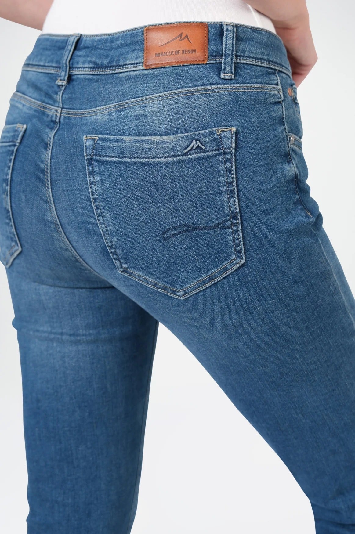 MOD JEANS Monika Jeans - Oceanwashed Harbor Blue - AU23-2045.1092 von MOD Jeans